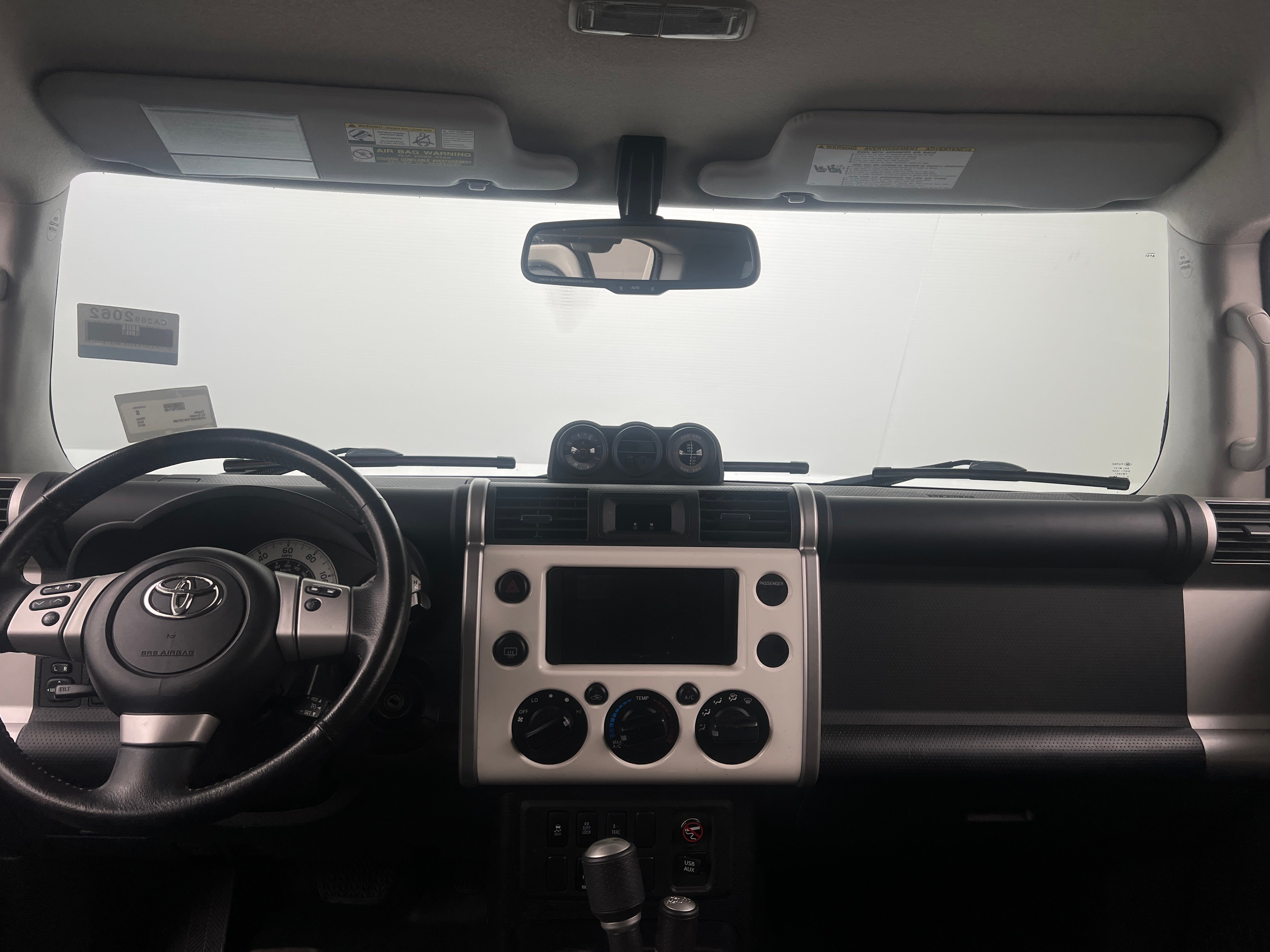 2012 Toyota FJ Cruiser Base 3