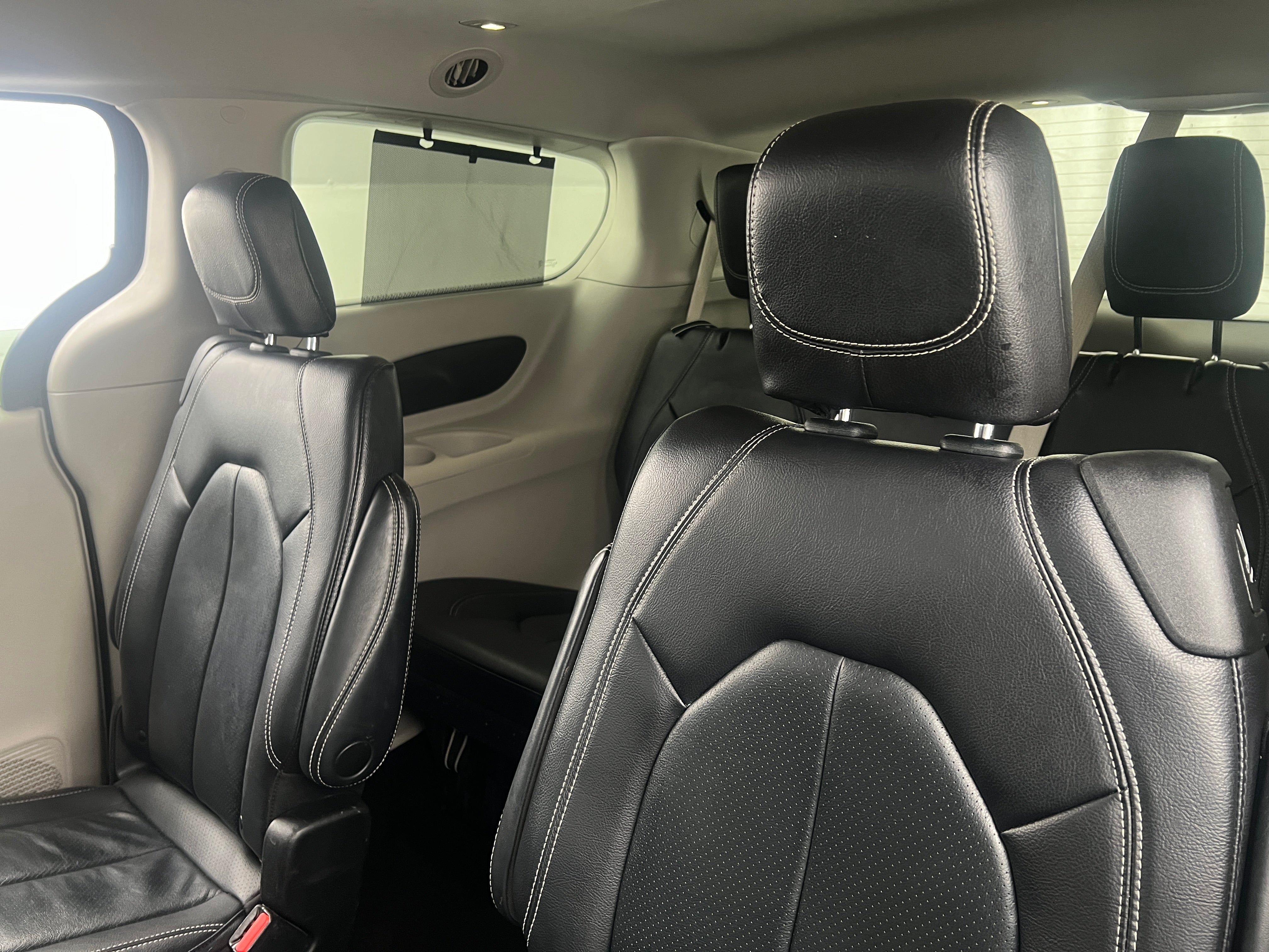 2022 Chrysler Pacifica Touring L 5