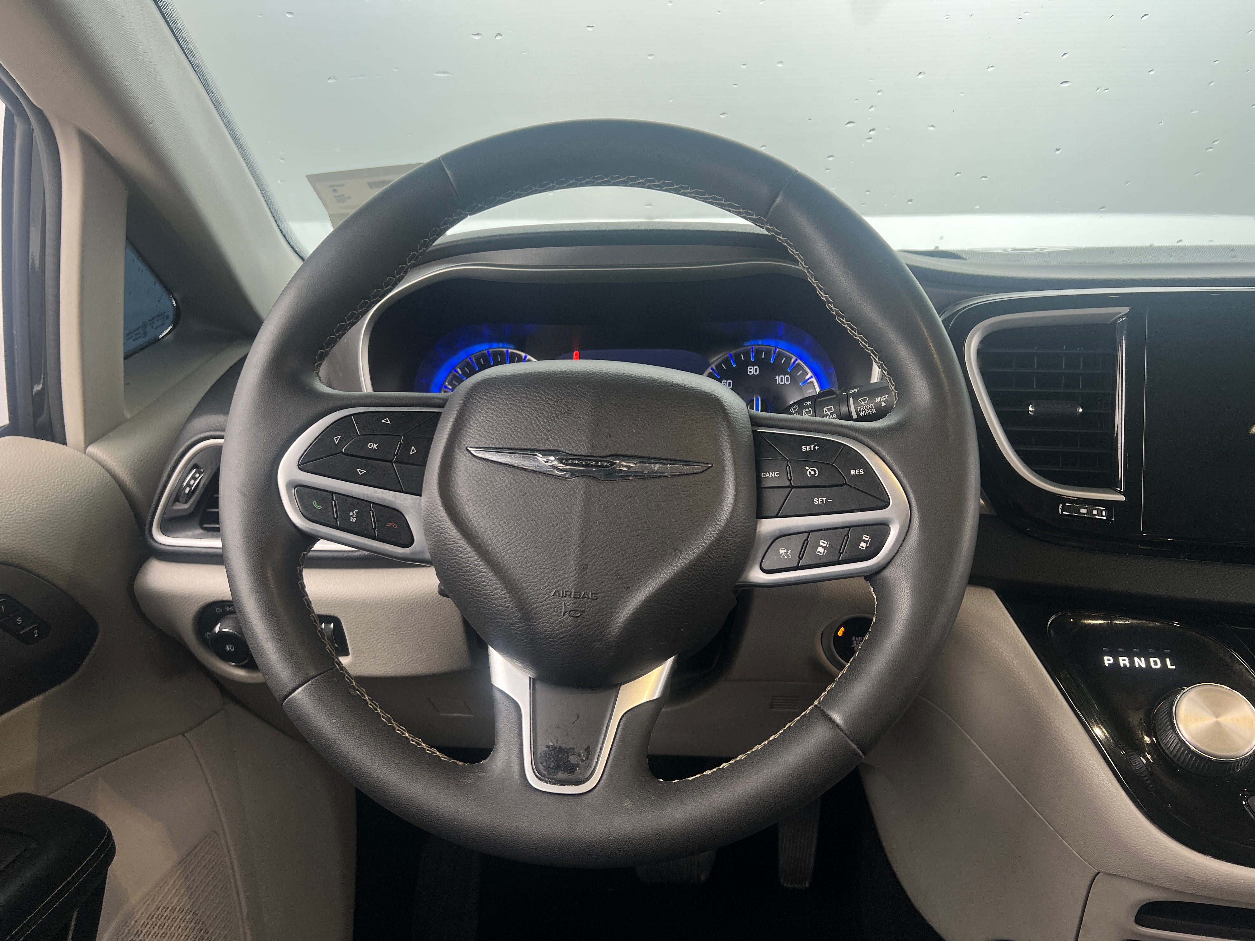 2022 Chrysler Pacifica Touring L 4