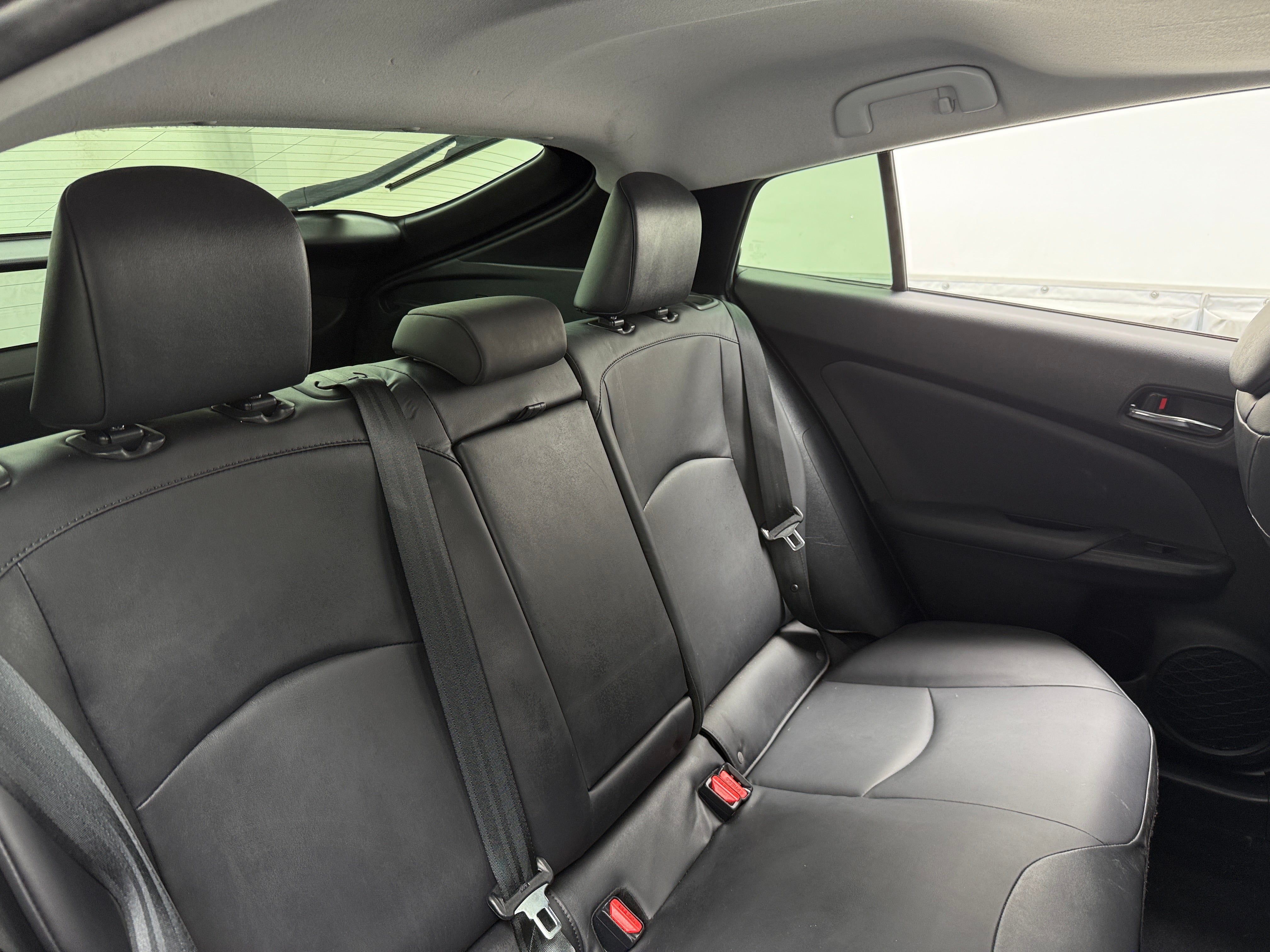 2022 Toyota Prius XLE 5