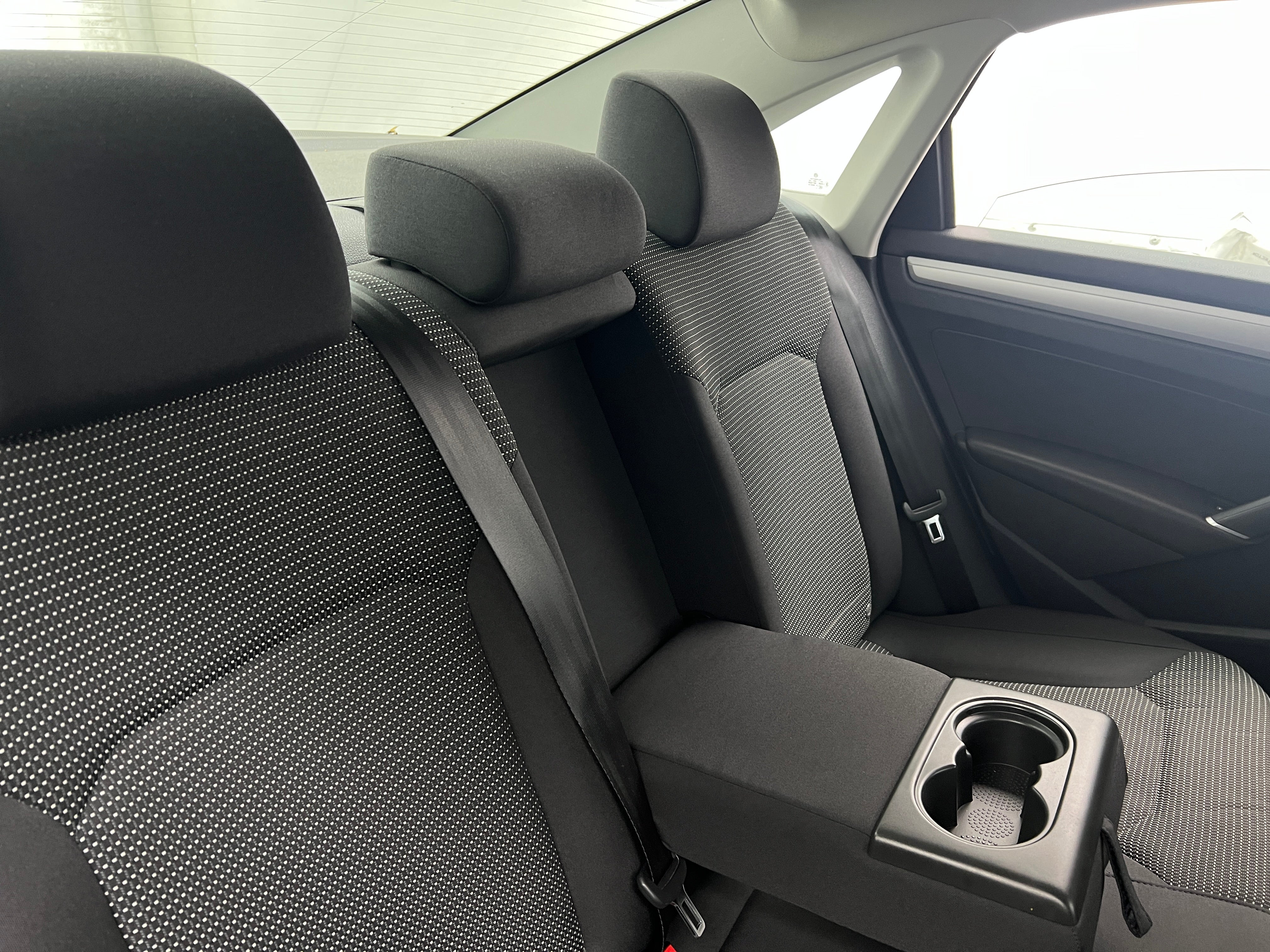 2017 Volkswagen Passat S 6