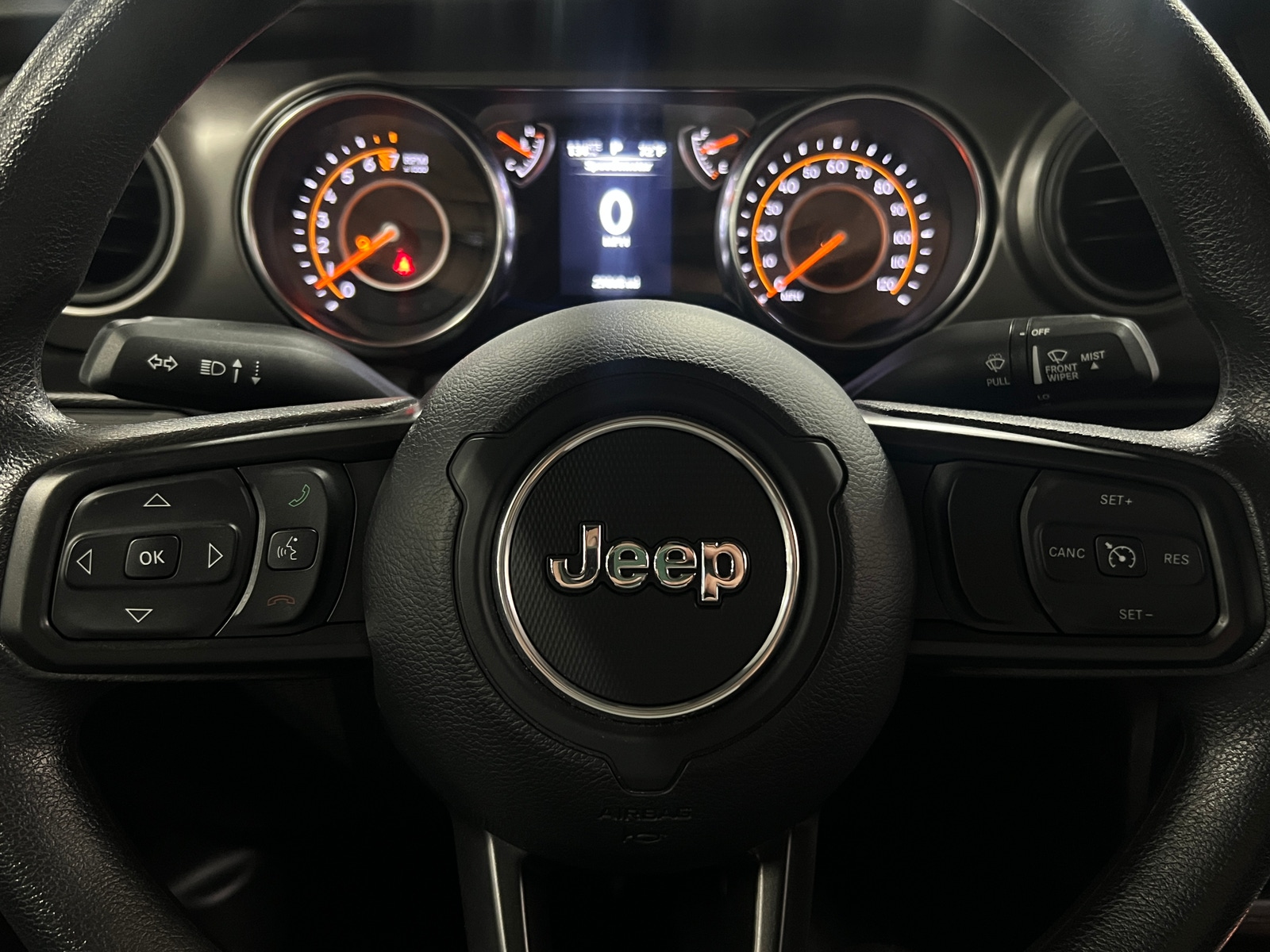 Thumbnail: 2022 Jeep Gladiator - 5