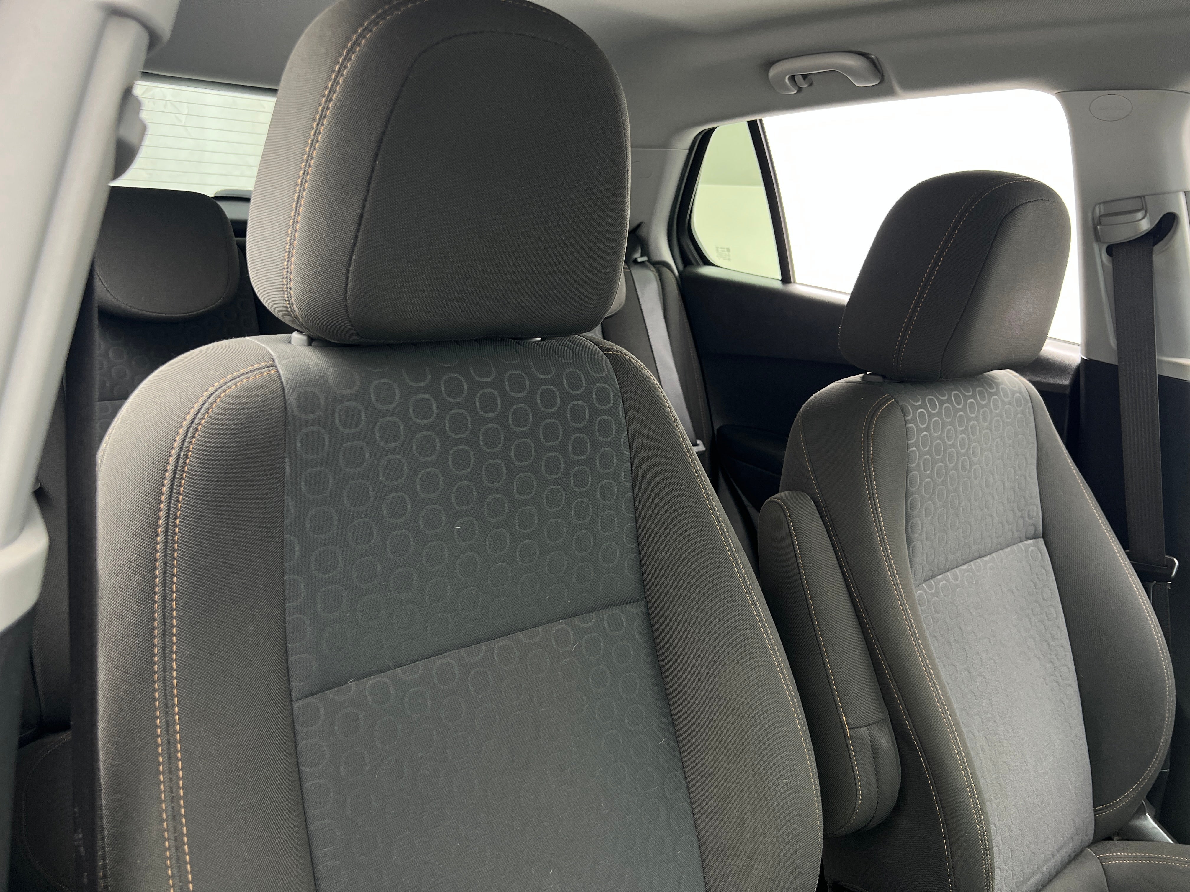 2021 Chevrolet Trax LS 2
