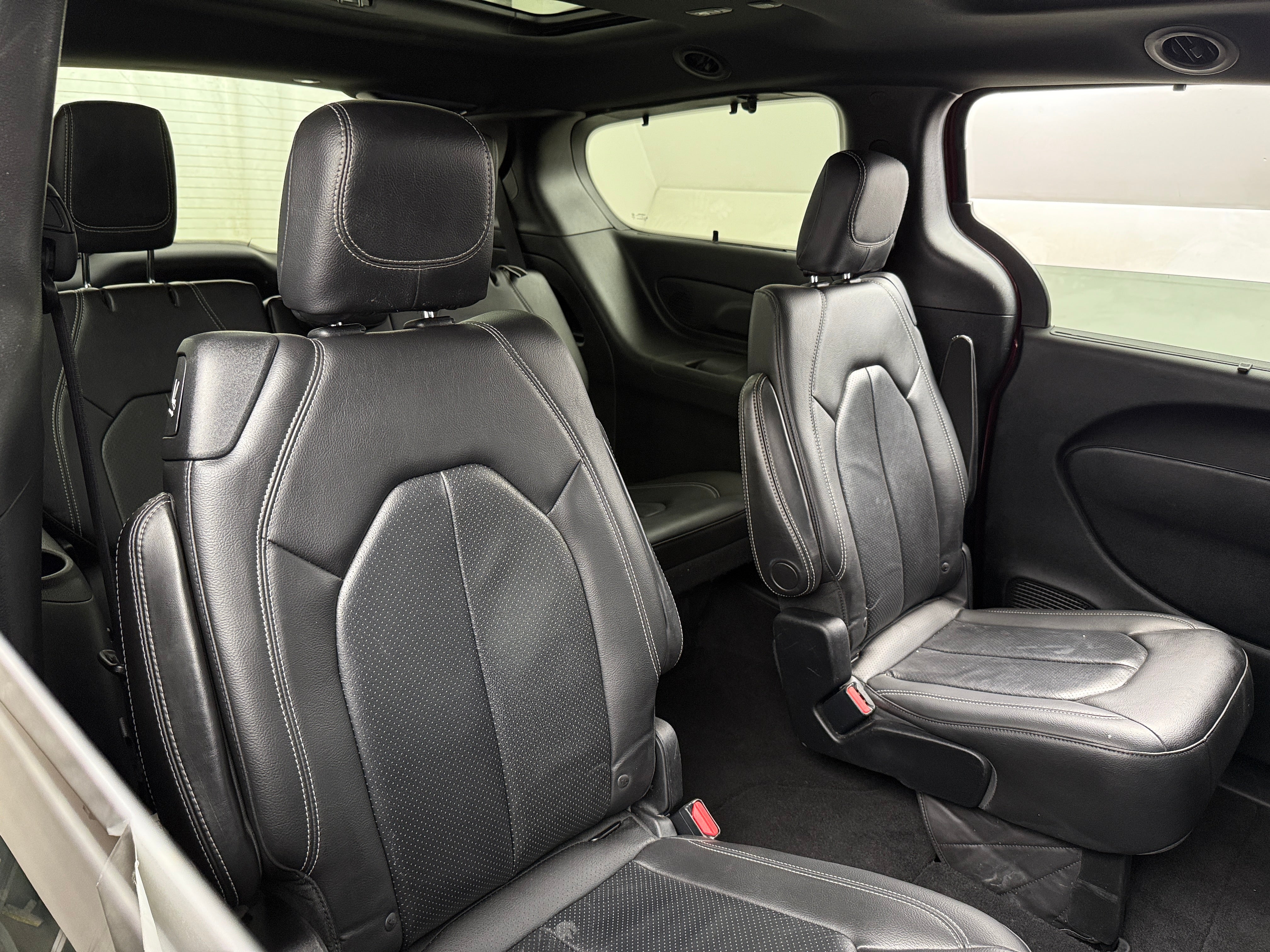 2018 Chrysler Pacifica  5