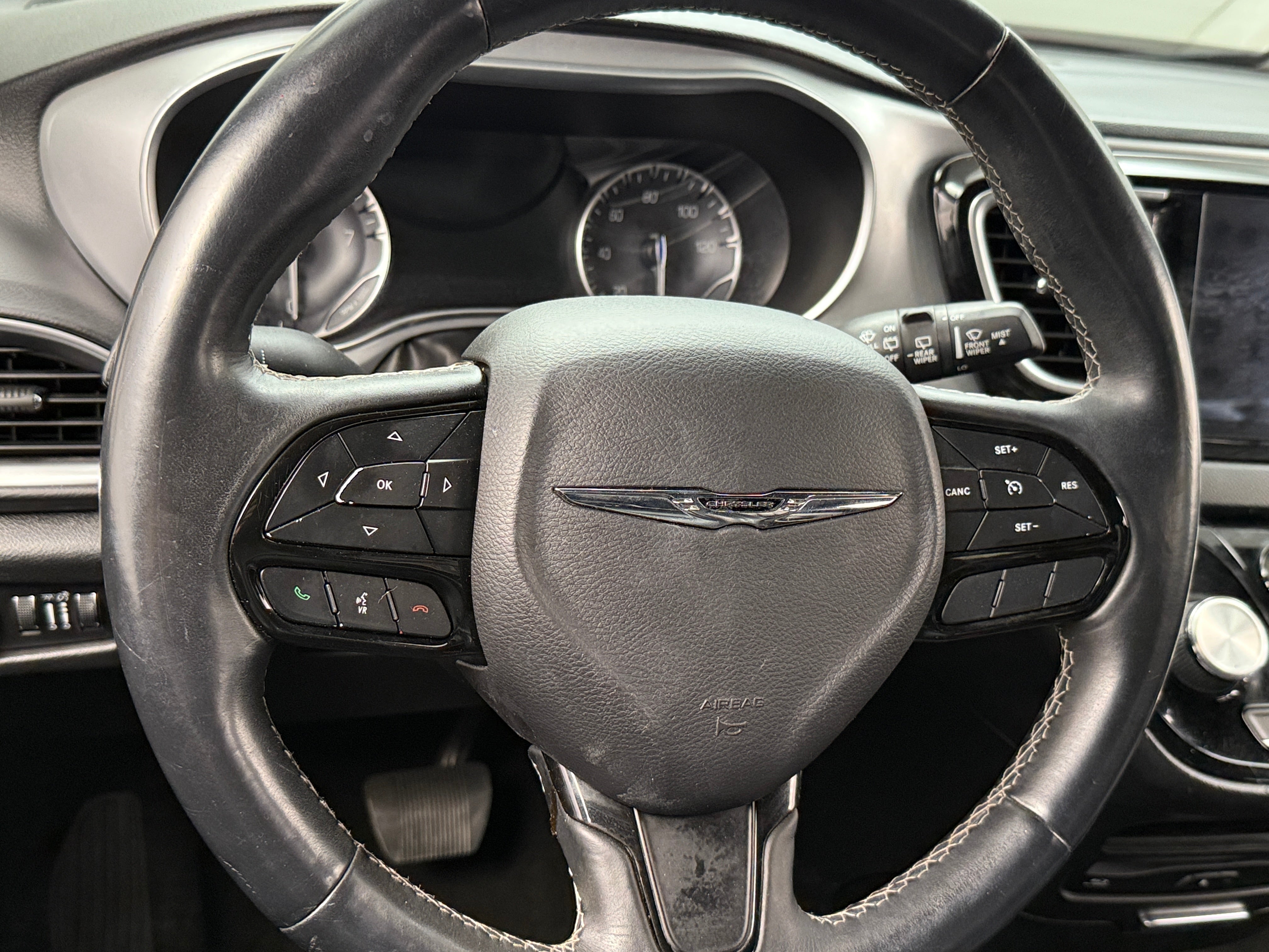 2018 Chrysler Pacifica  4