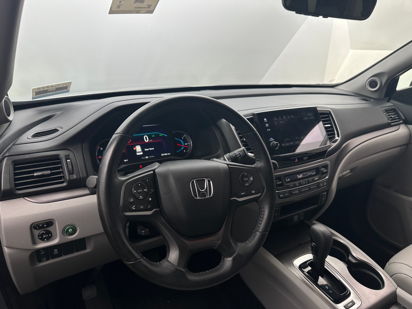 Thumbnail: 2019 Honda Pilot - 2