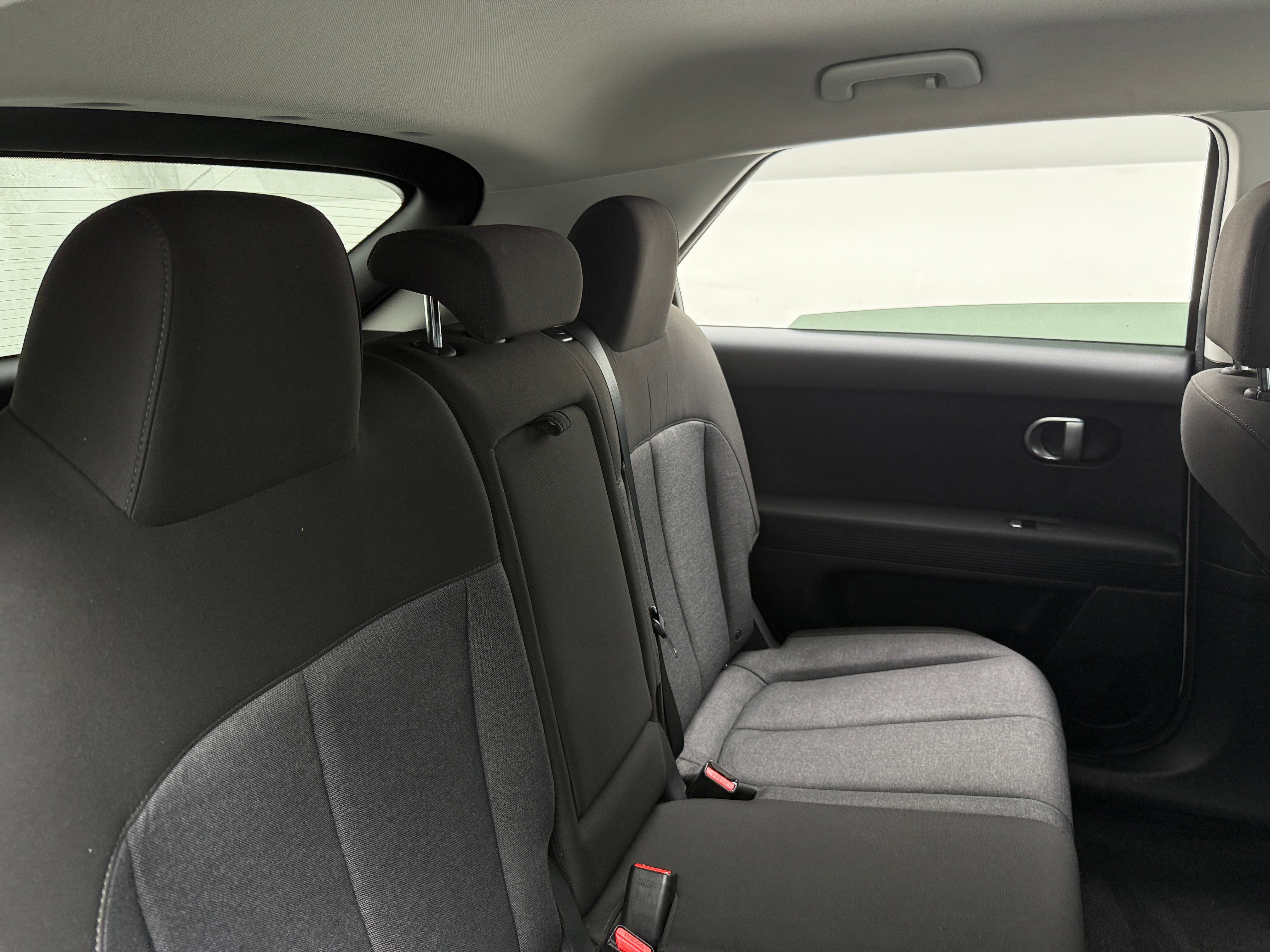 2022 Hyundai Ioniq 5 SE 6