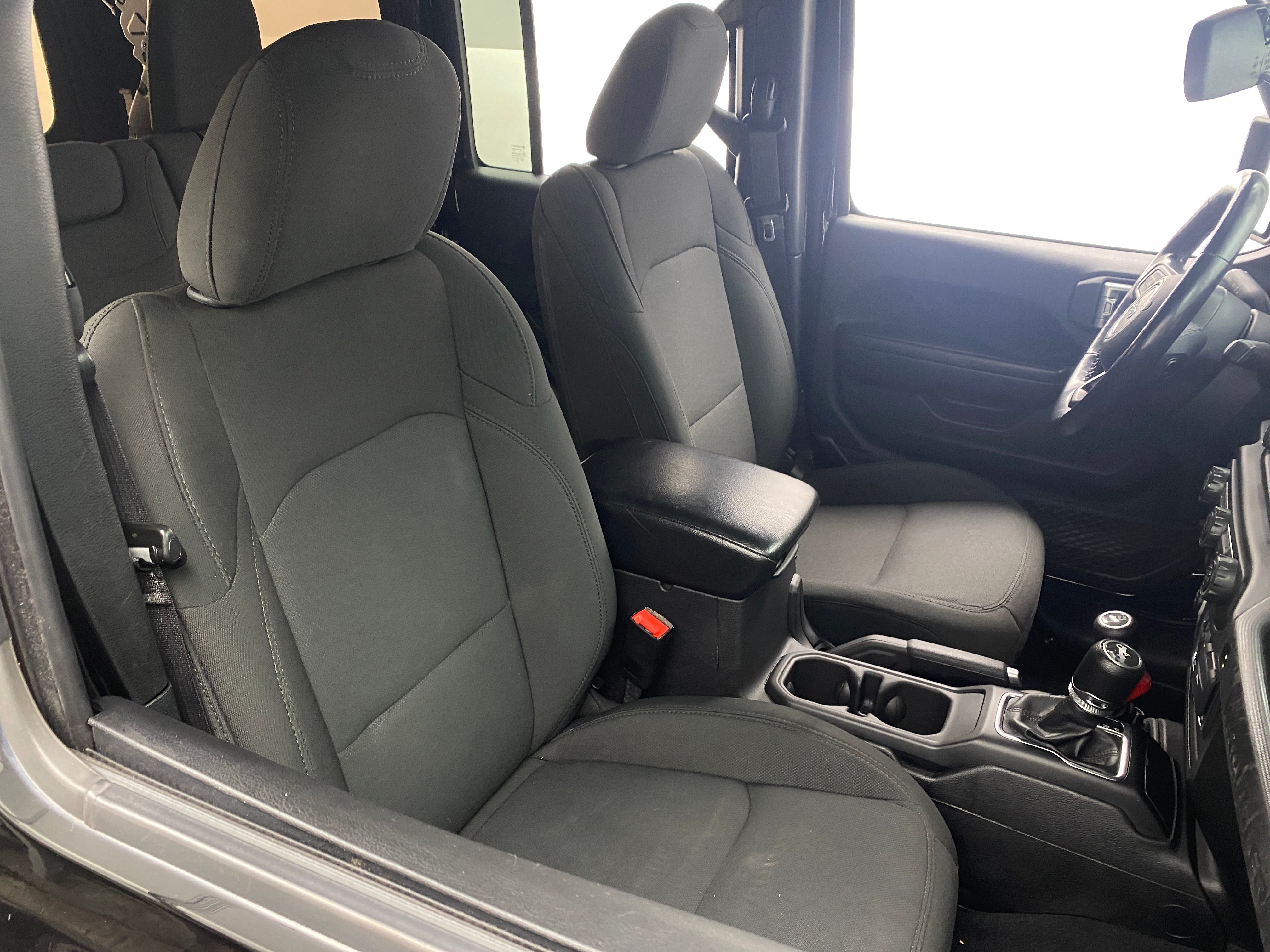 2018 Jeep Wrangler Unlimited Sport S 2