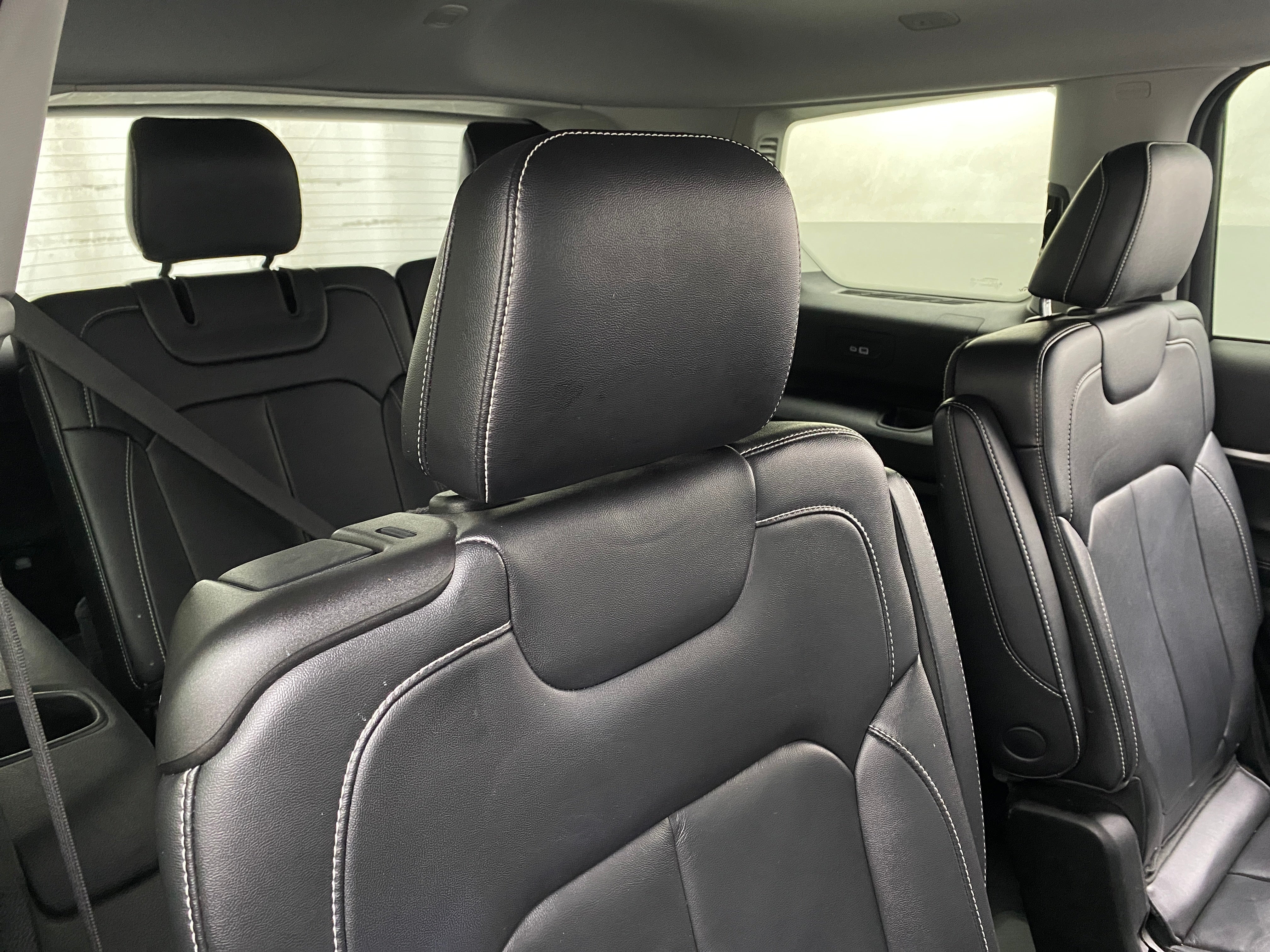 2022 Jeep Grand Cherokee L Limited Edition 5