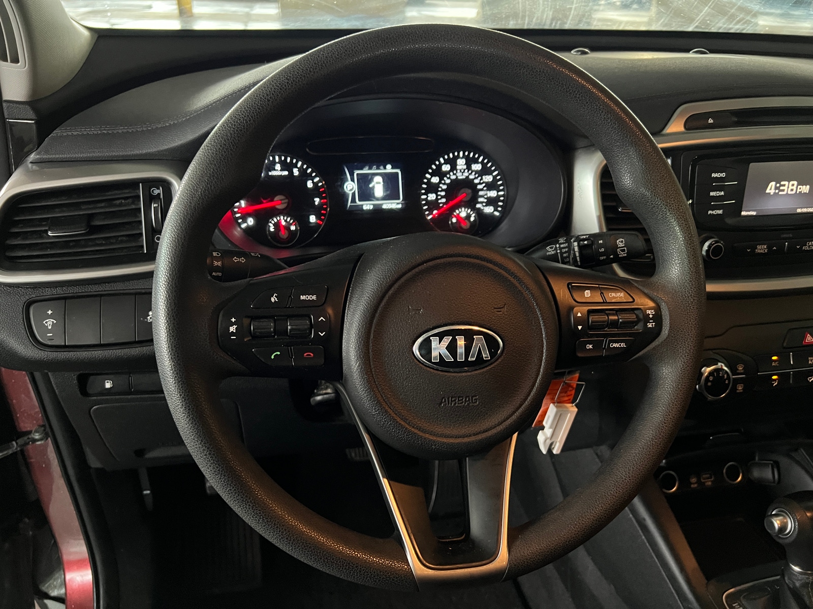 Thumbnail: 2017 Kia Sorento - 5