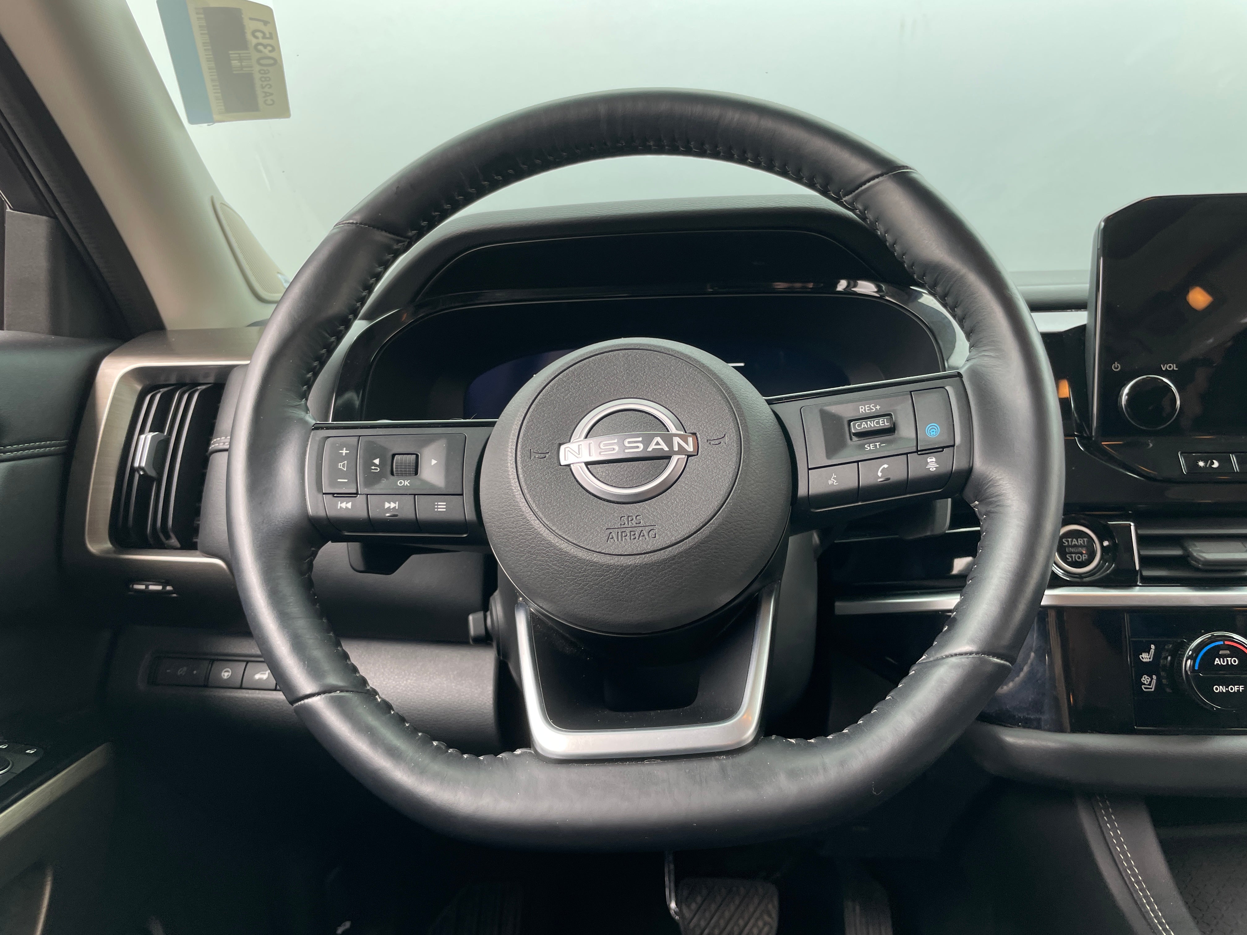 2022 Nissan Pathfinder Platinum 4