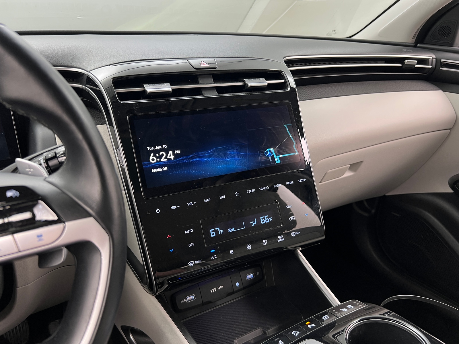 Thumbnail: 2024 Hyundai Tucson - 3