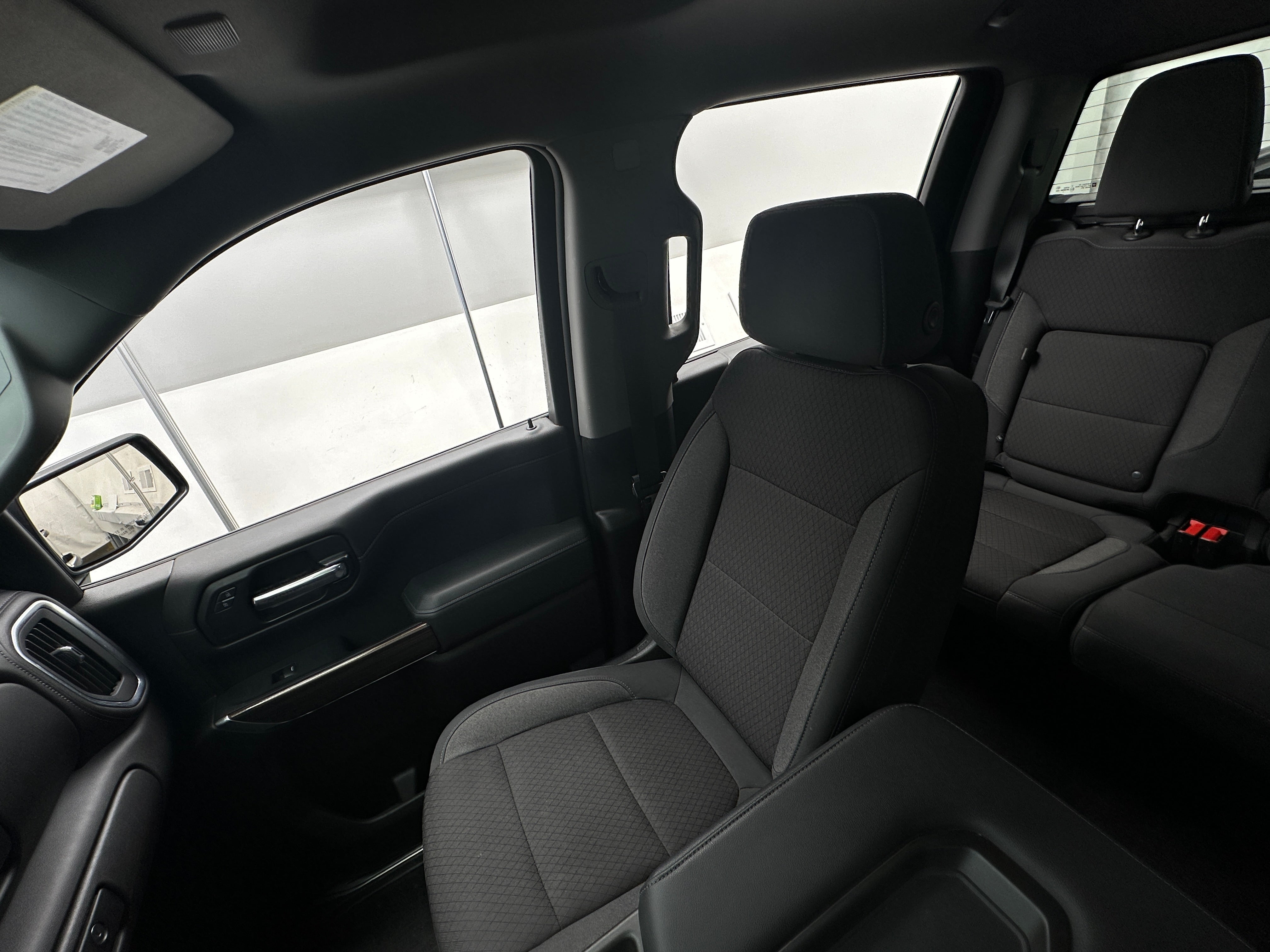 2020 Chevrolet Silverado 1500 LT 2