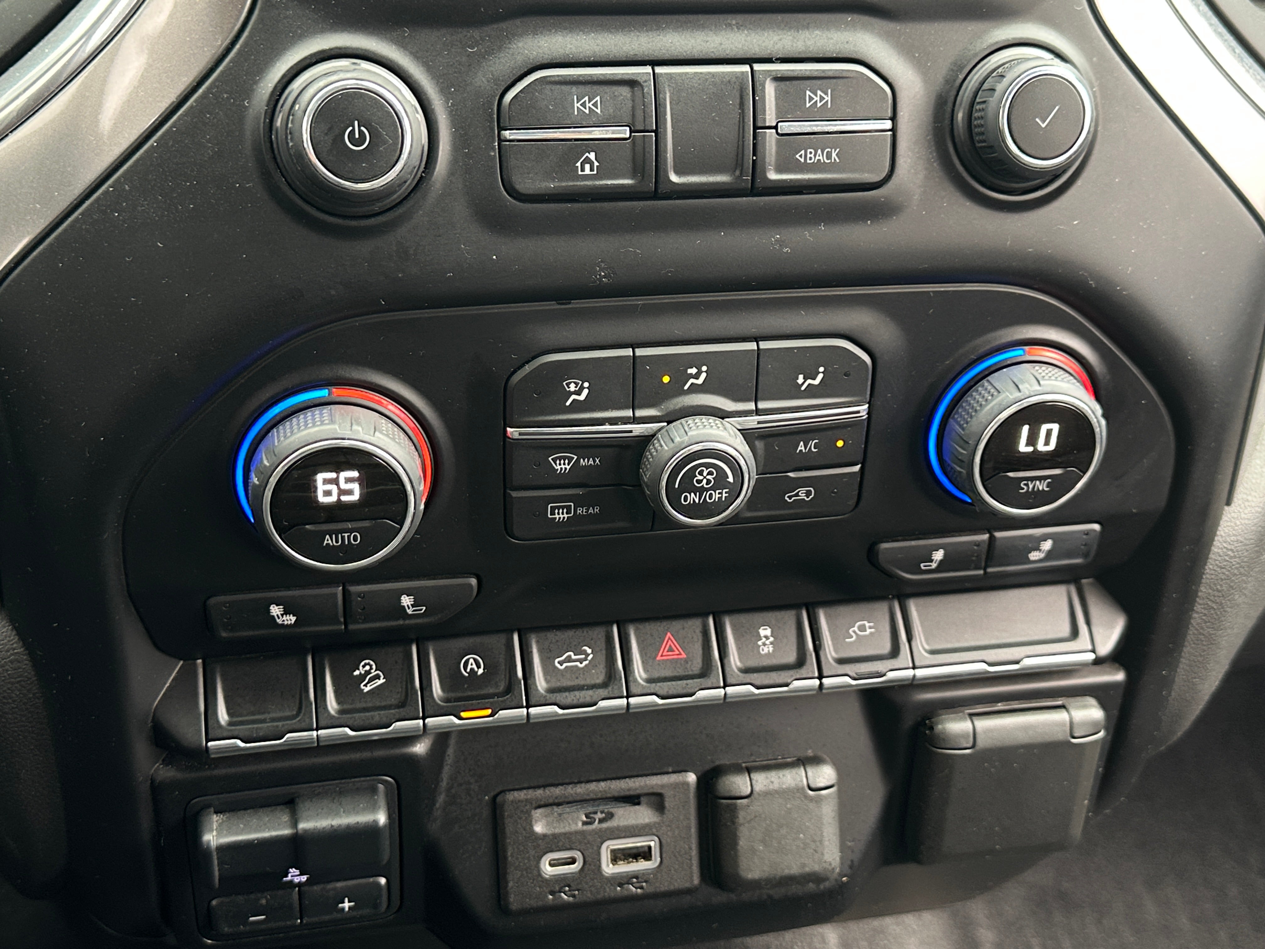 2020 Chevrolet Silverado 1500 LT 4