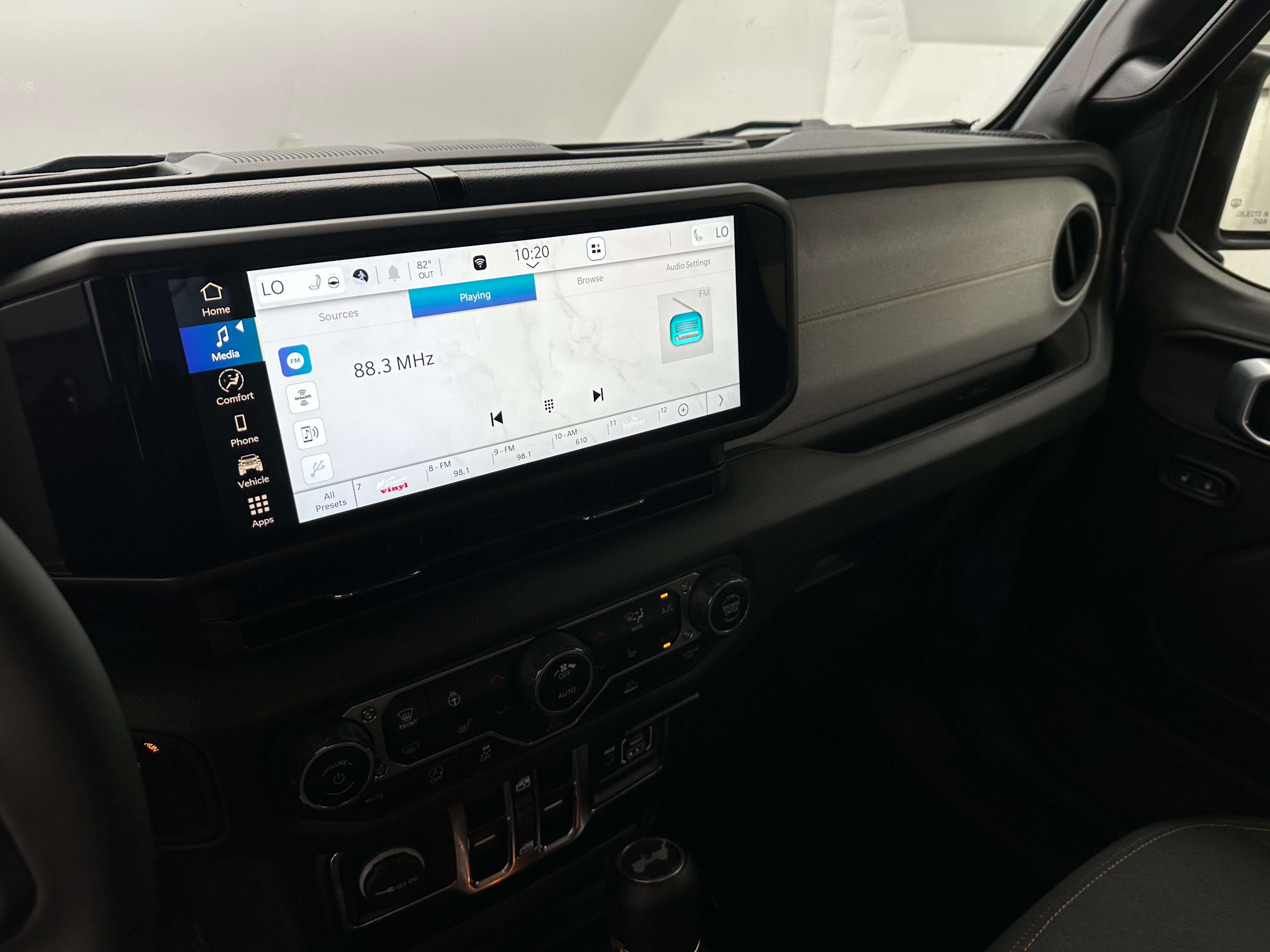 2024 Jeep Wrangler Sport S 4