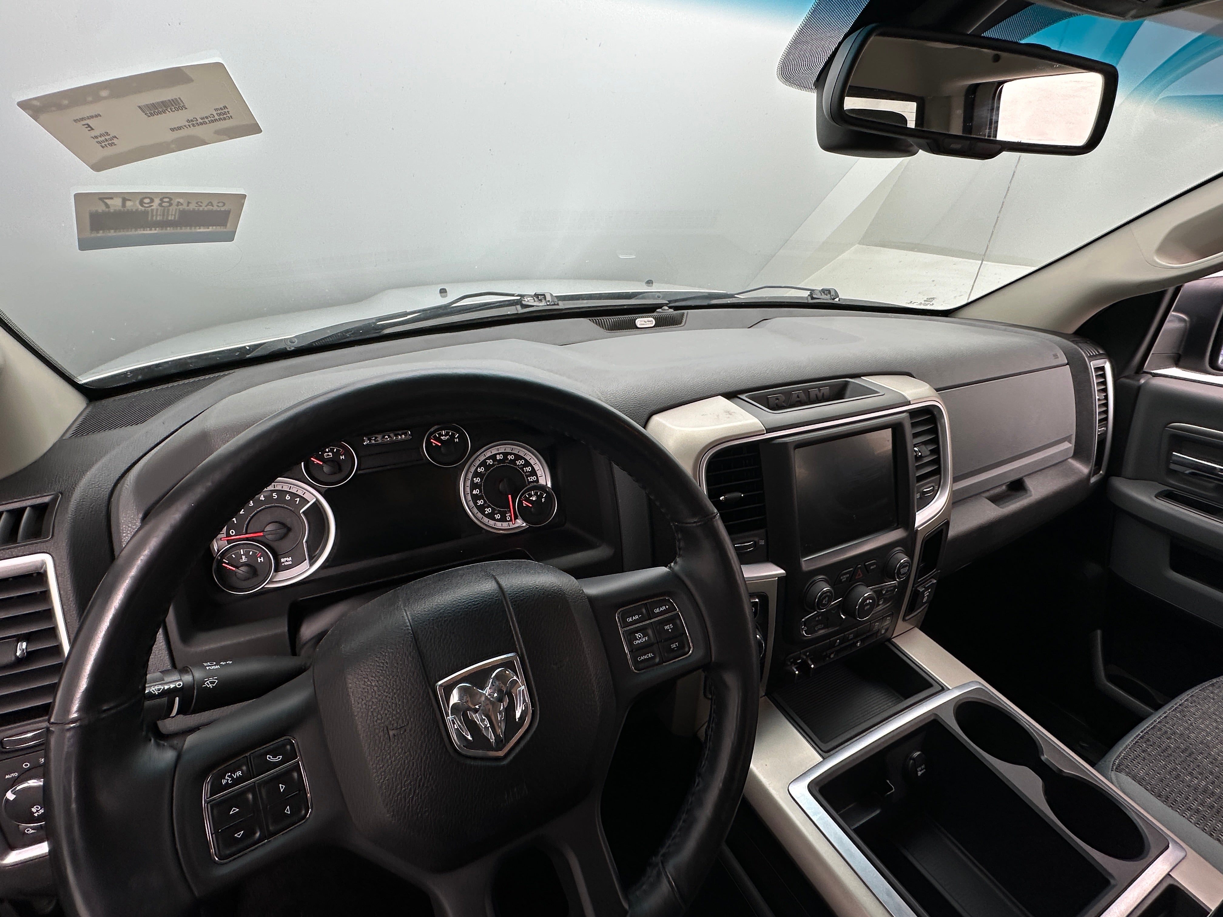 2014 RAM 1500 SLT 3