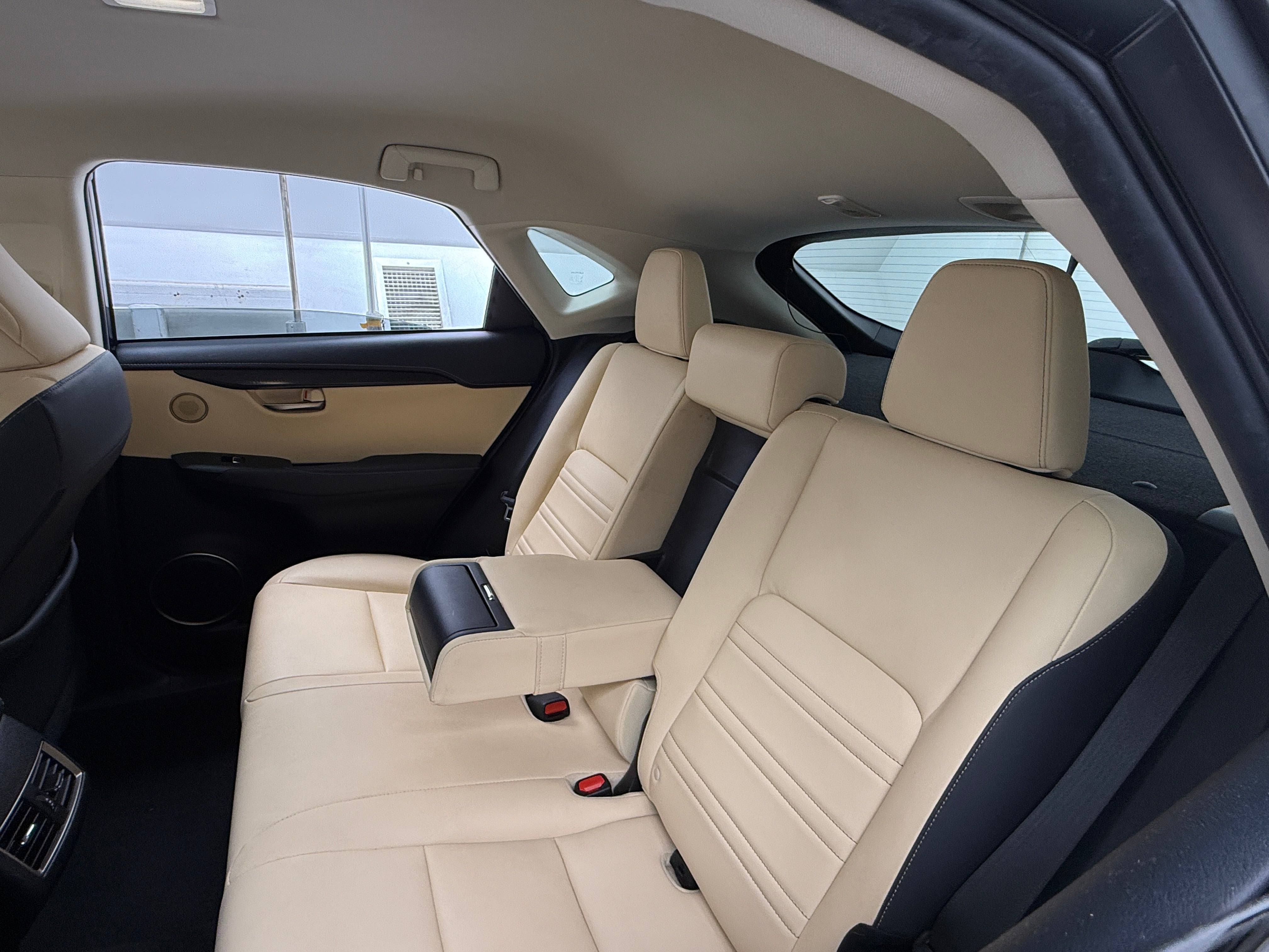 2020 Lexus NX 300 6