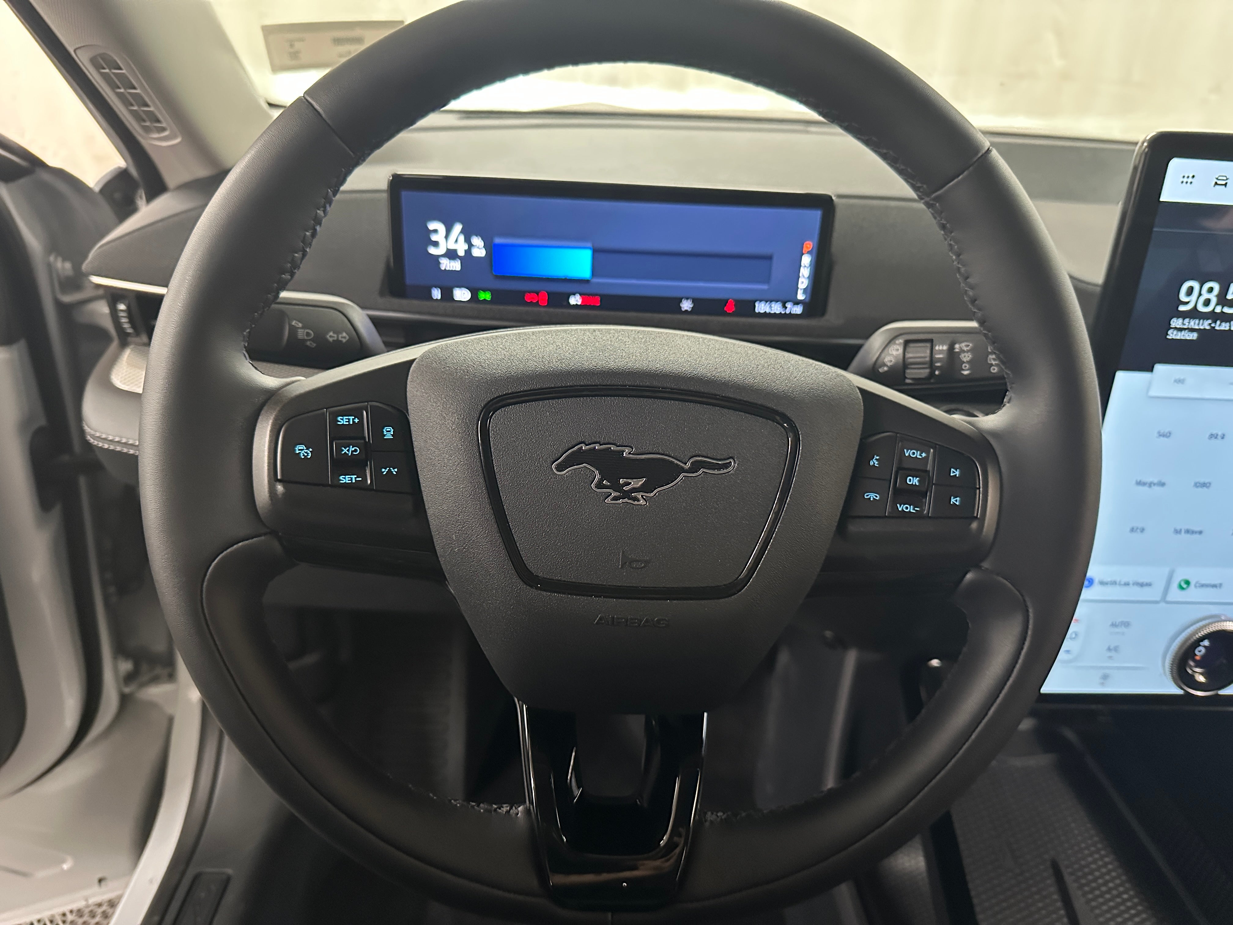 Thumbnail: 2022 Ford Mustang Mach-E - 5