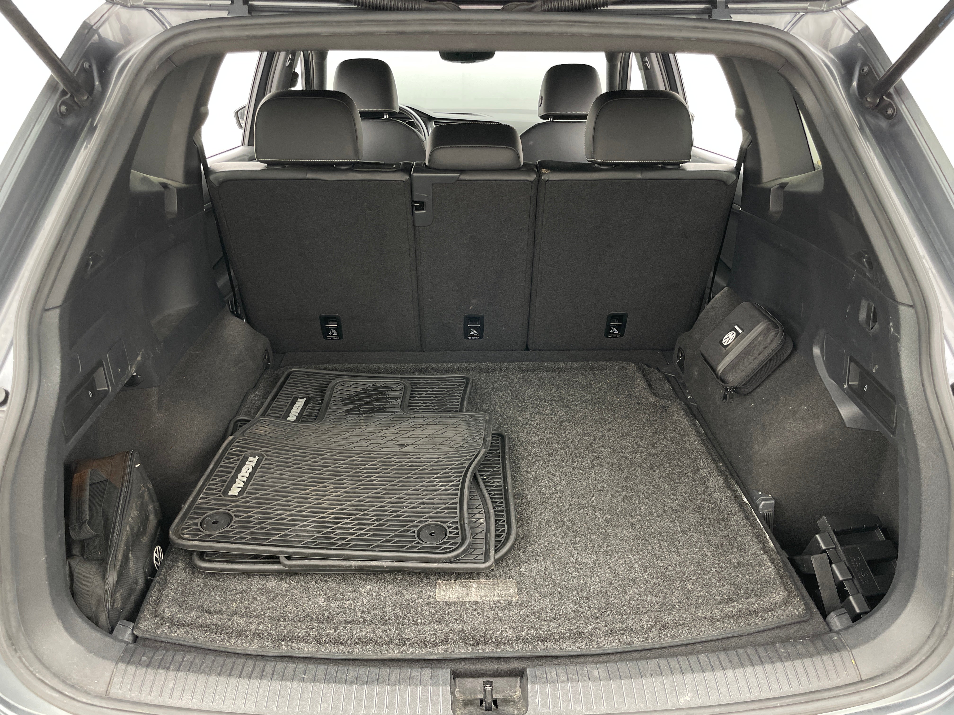 2021 Volkswagen Tiguan SE R-Line Black 6