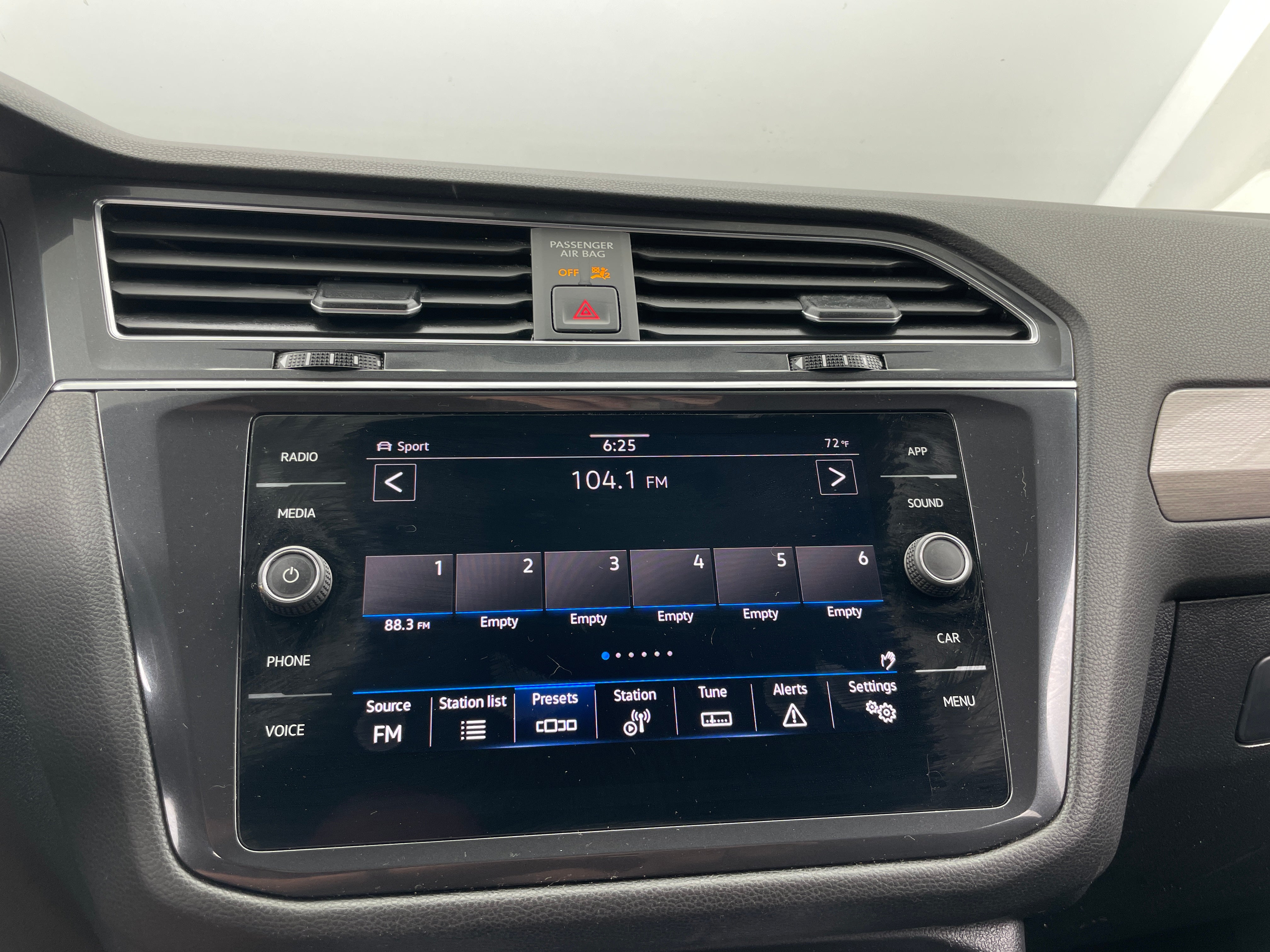 2021 Volkswagen Tiguan SE R-Line Black 3