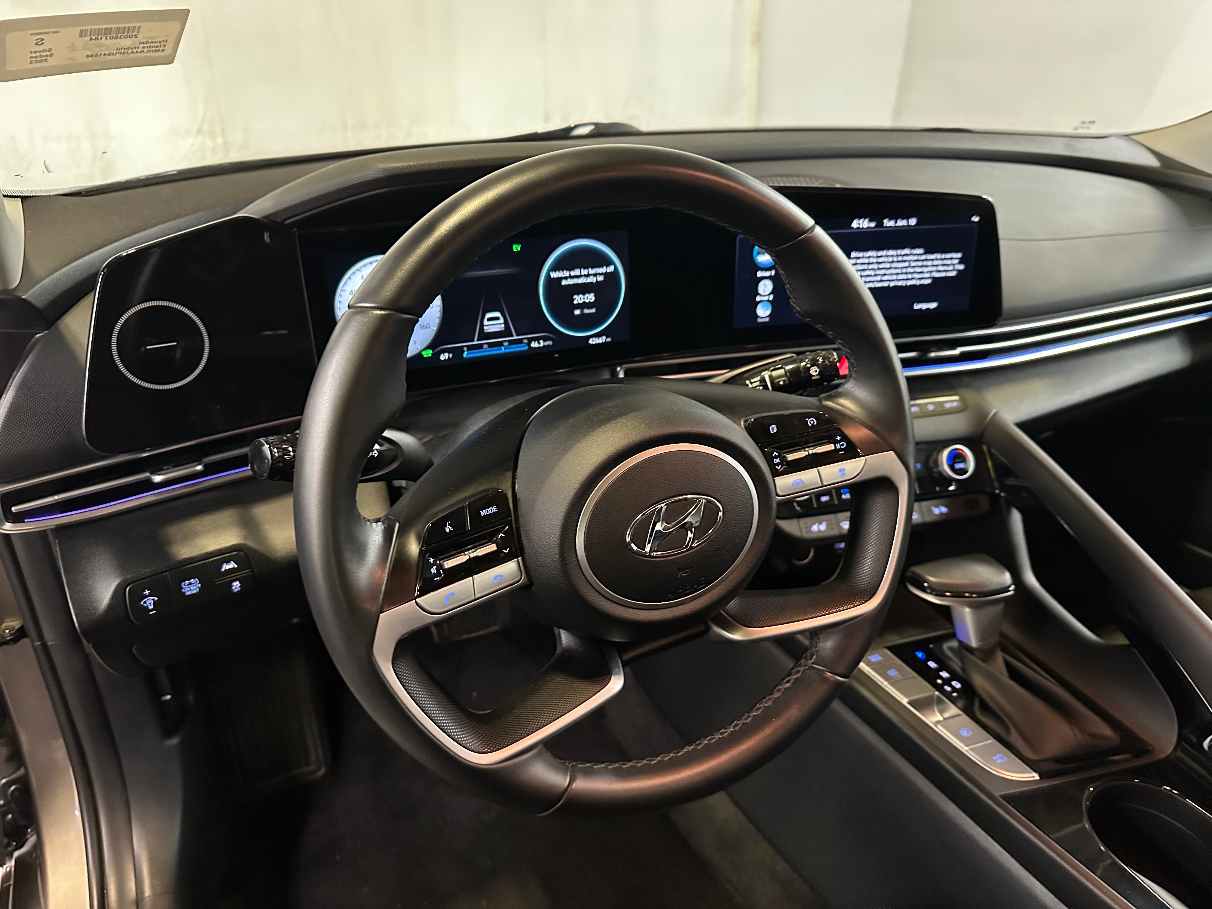 2023 Hyundai Elantra Limited Edition 4