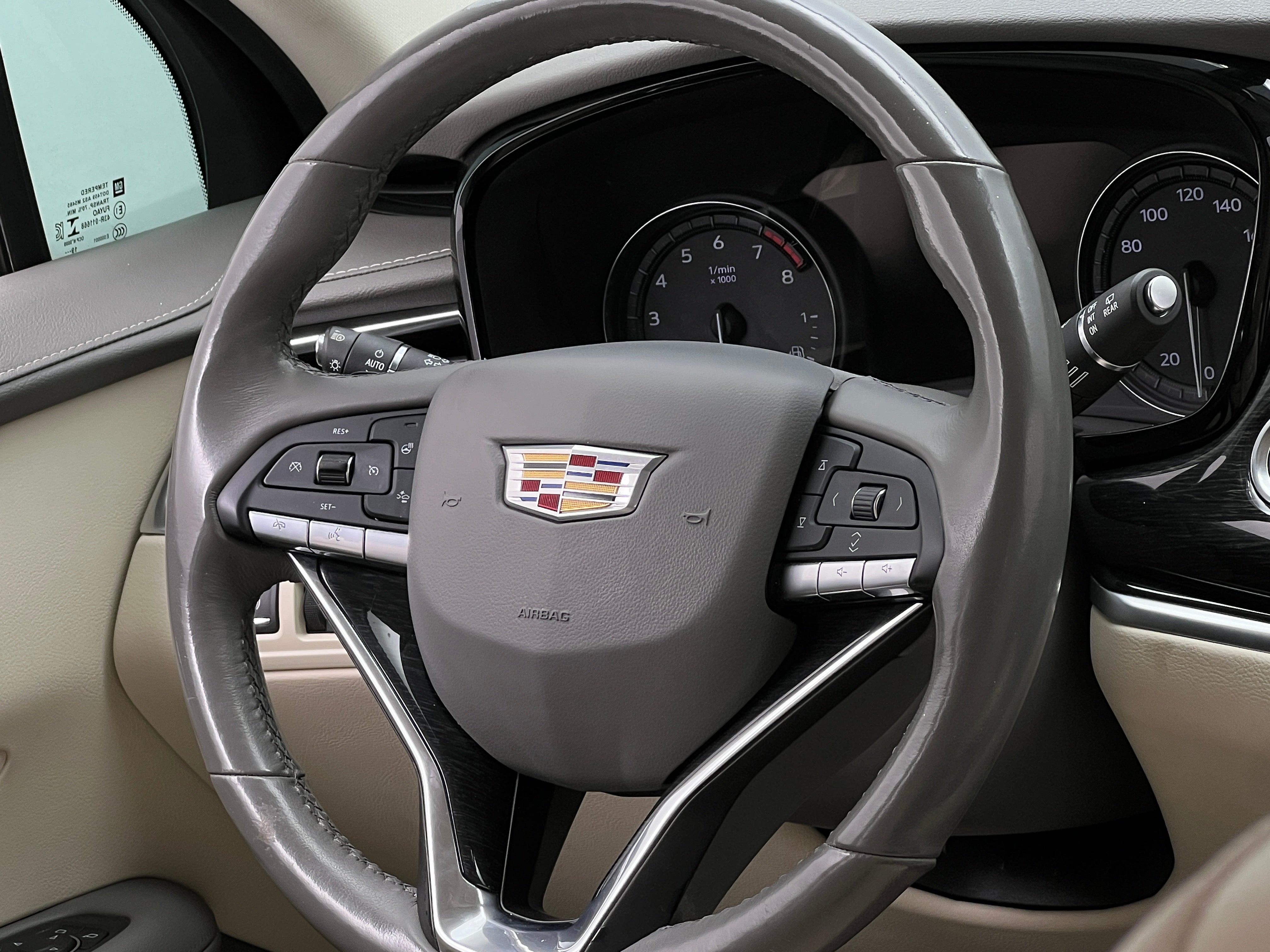 2021 Cadillac XT6 Premium Luxury 4