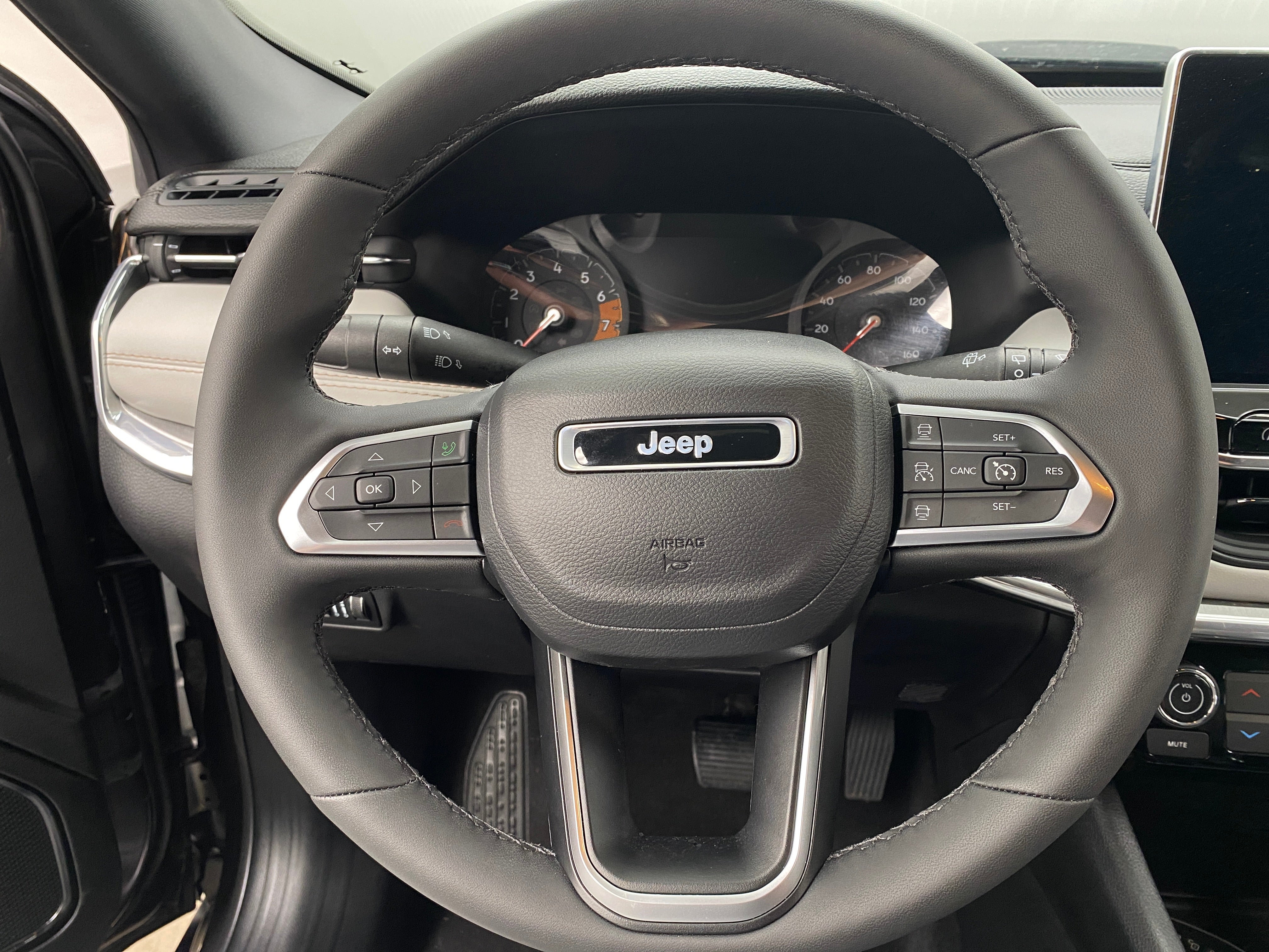 2023 Jeep Compass Limited 4