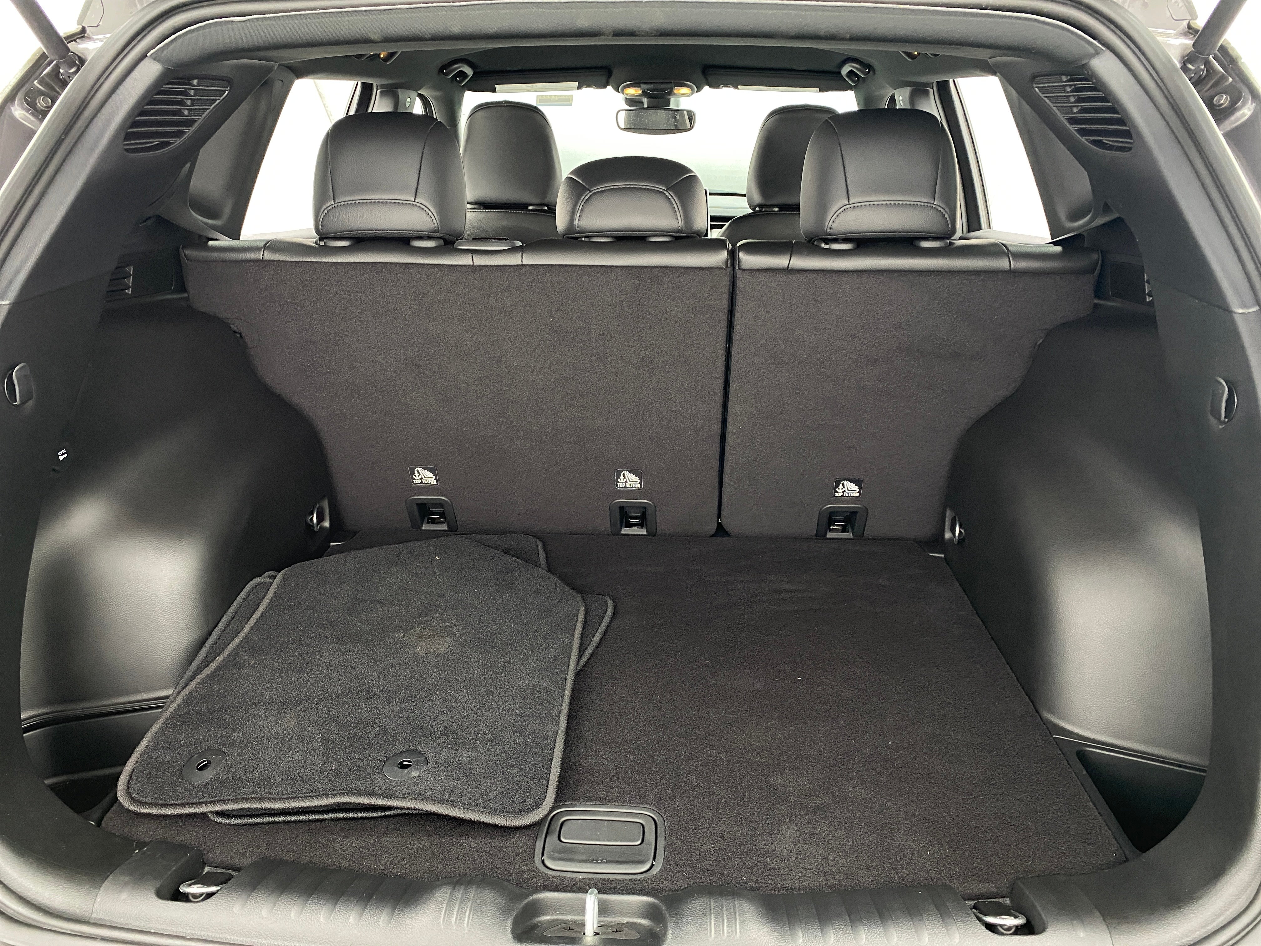 2023 Jeep Compass Limited 6