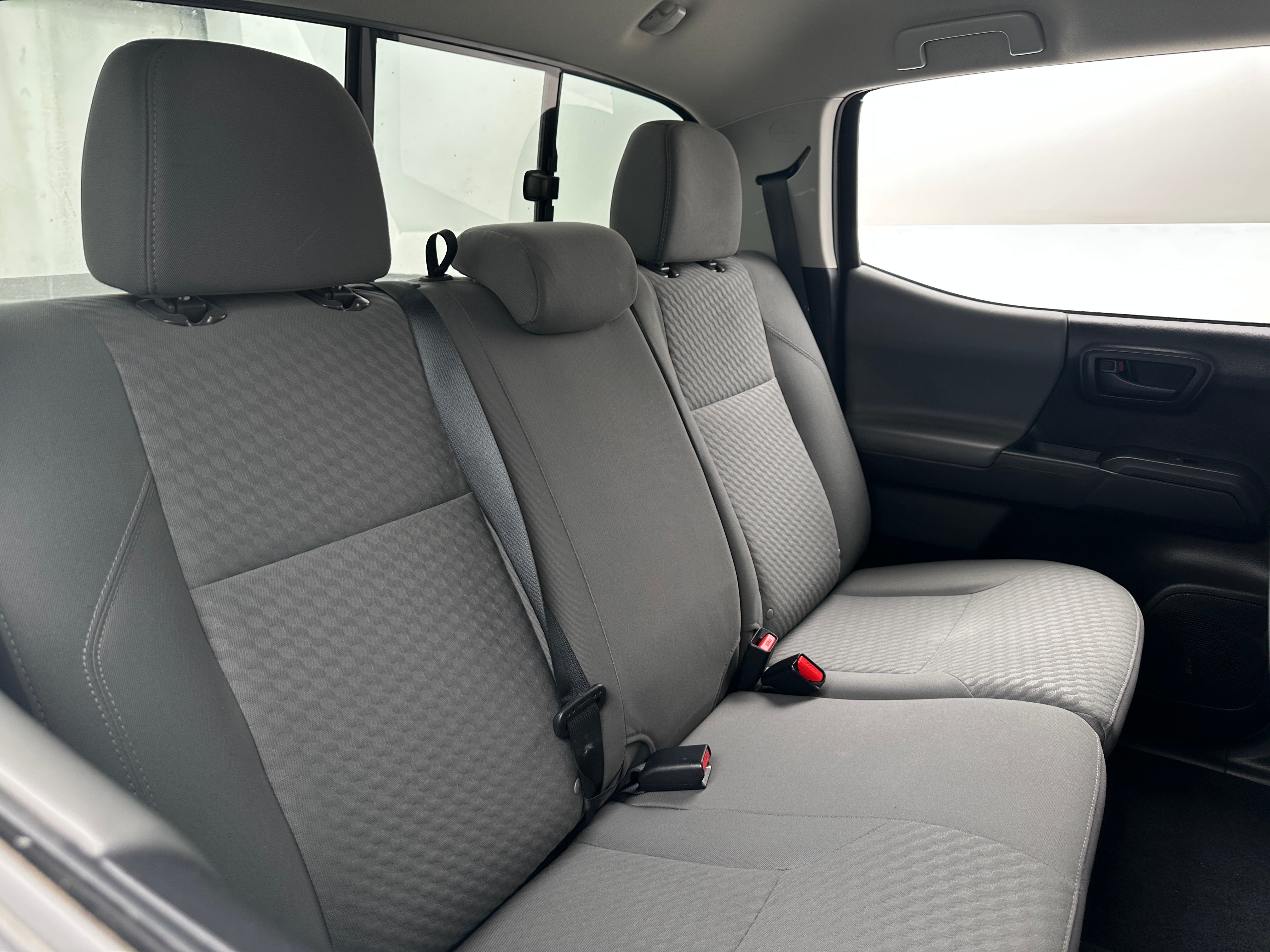 2020 Toyota Tacoma SR5 6