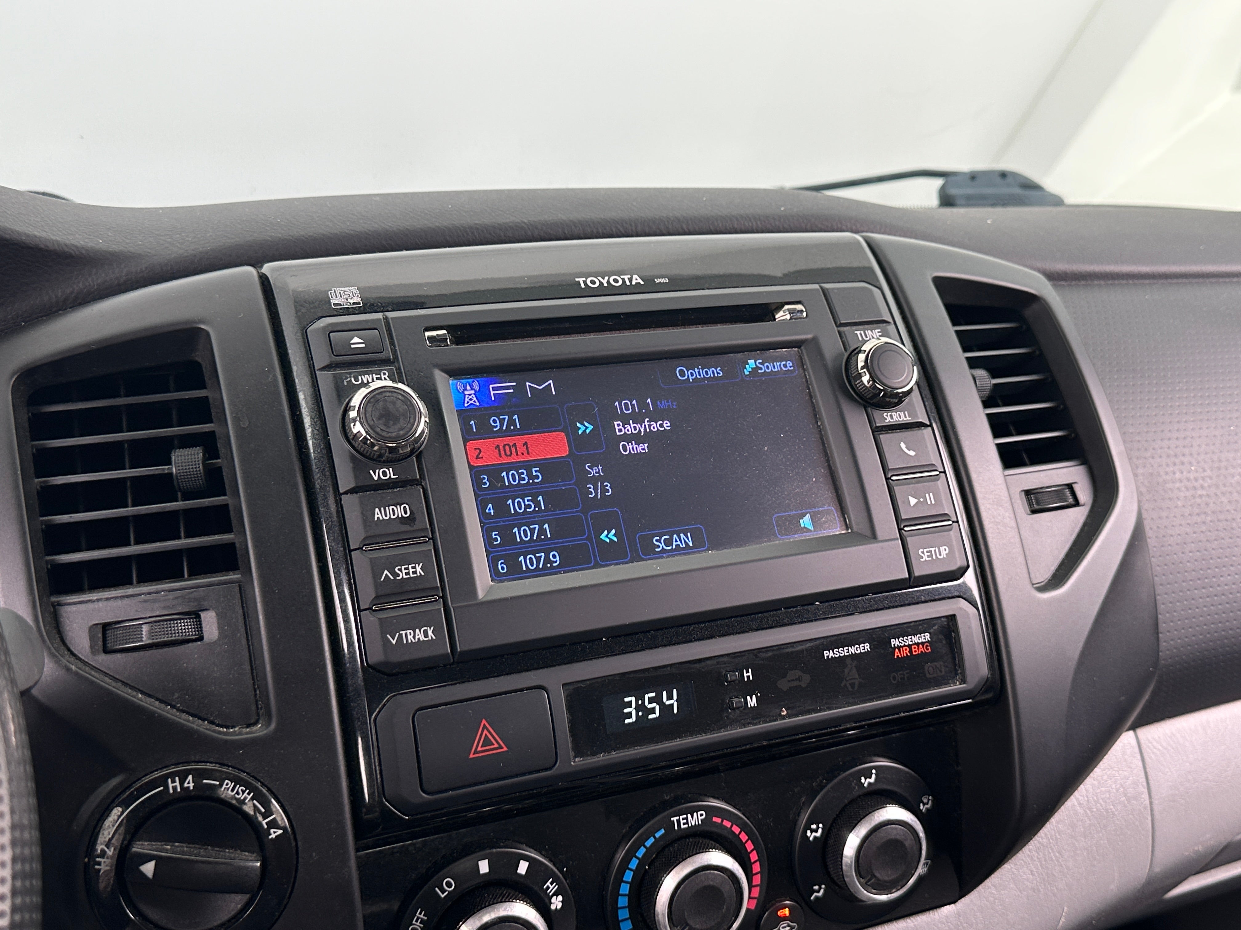 2013 Toyota Tacoma  4