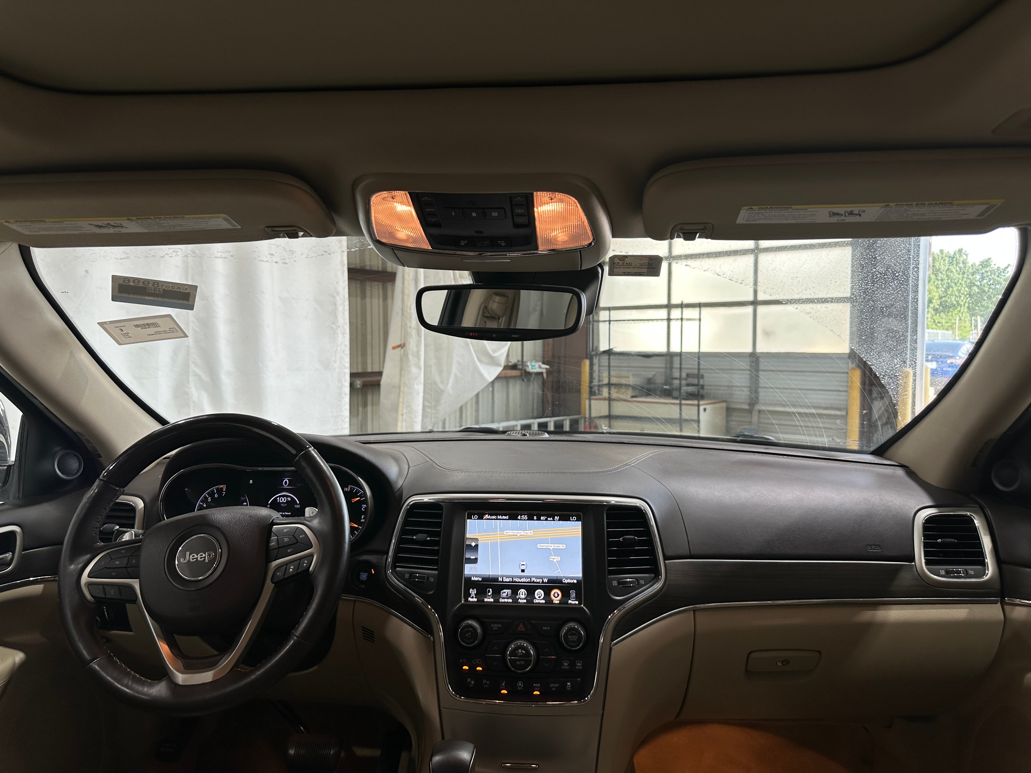 2017 Jeep Grand Cherokee Overland 2