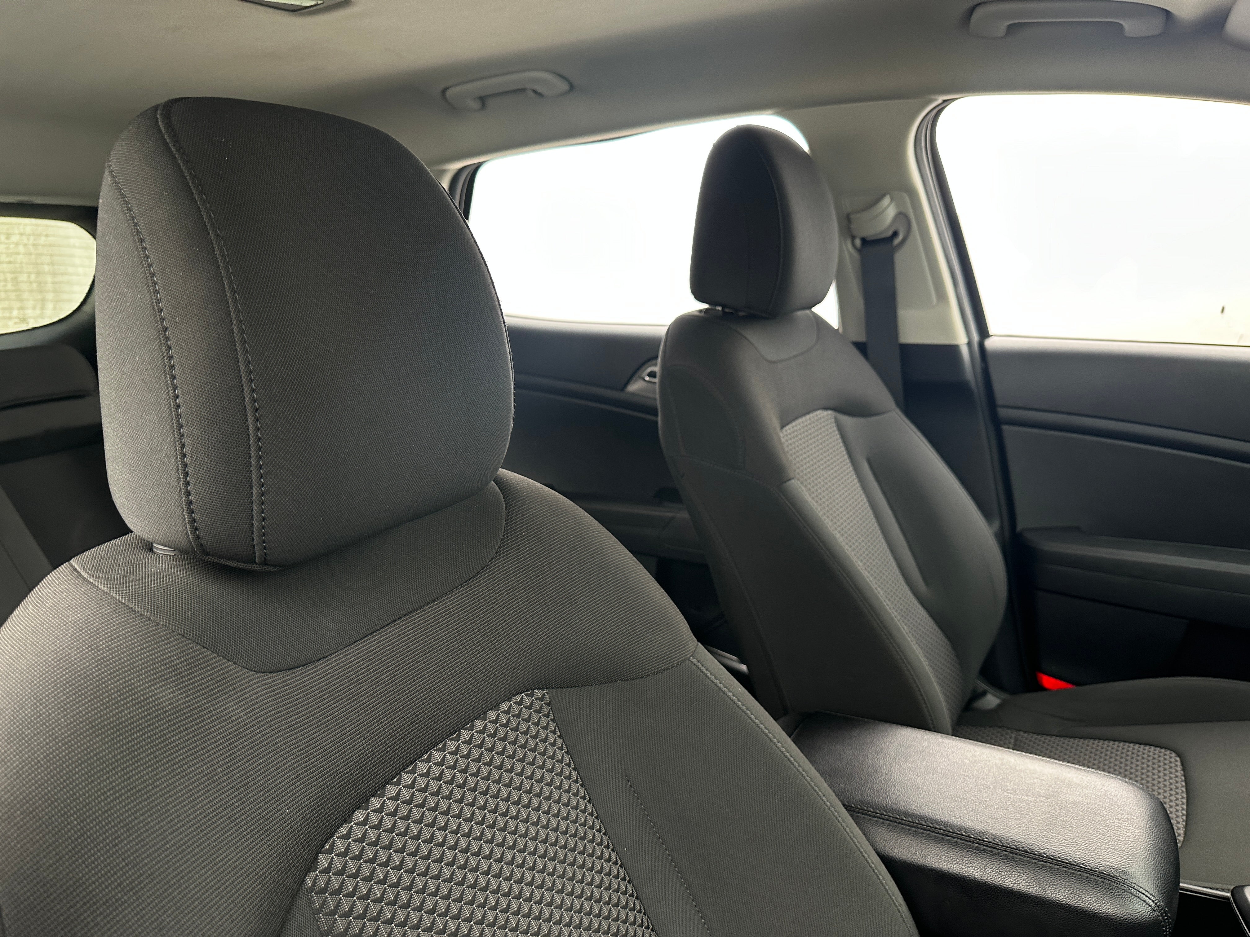2023 Kia Sportage LX 2