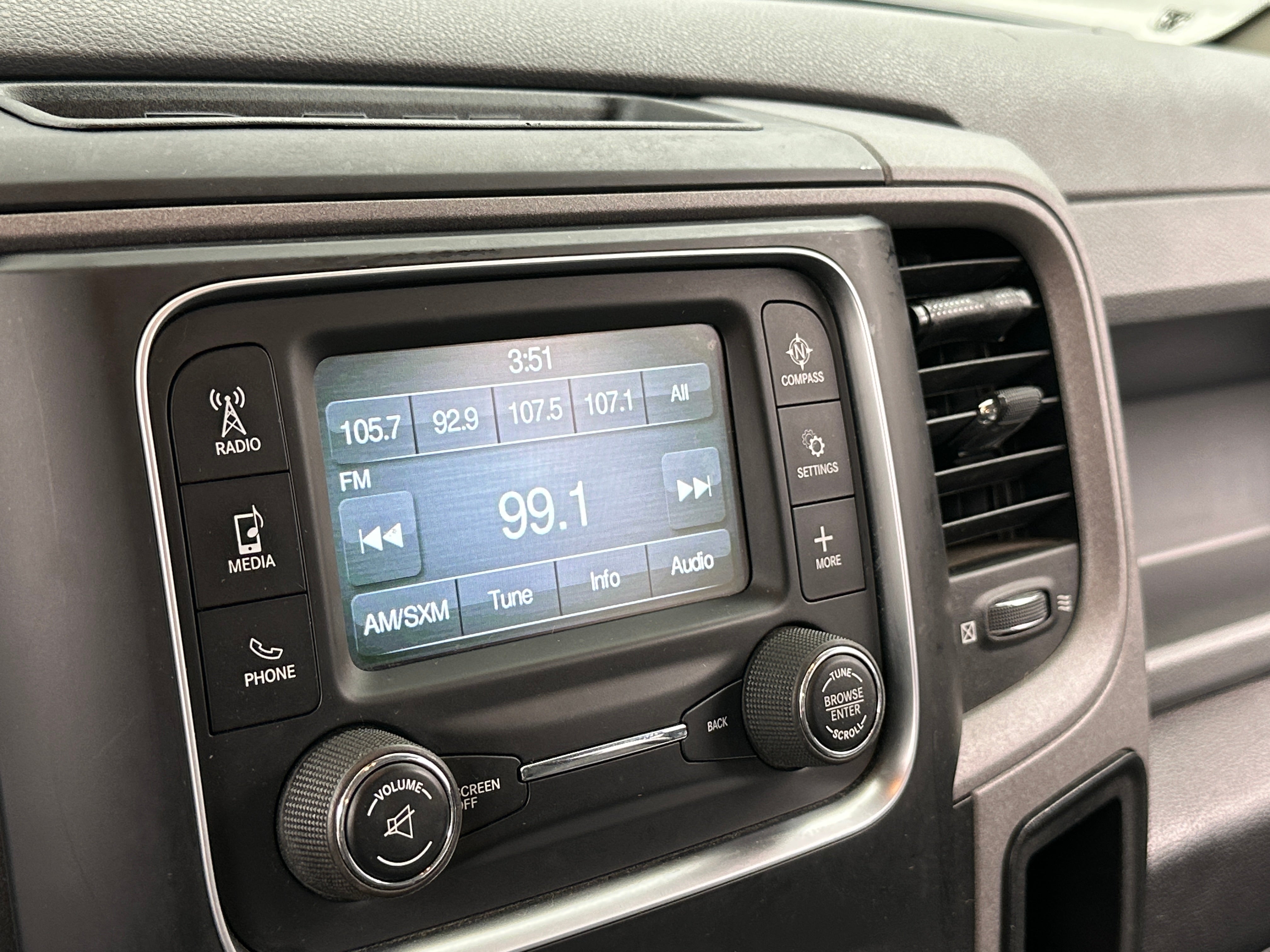2017 RAM 1500 Express 4