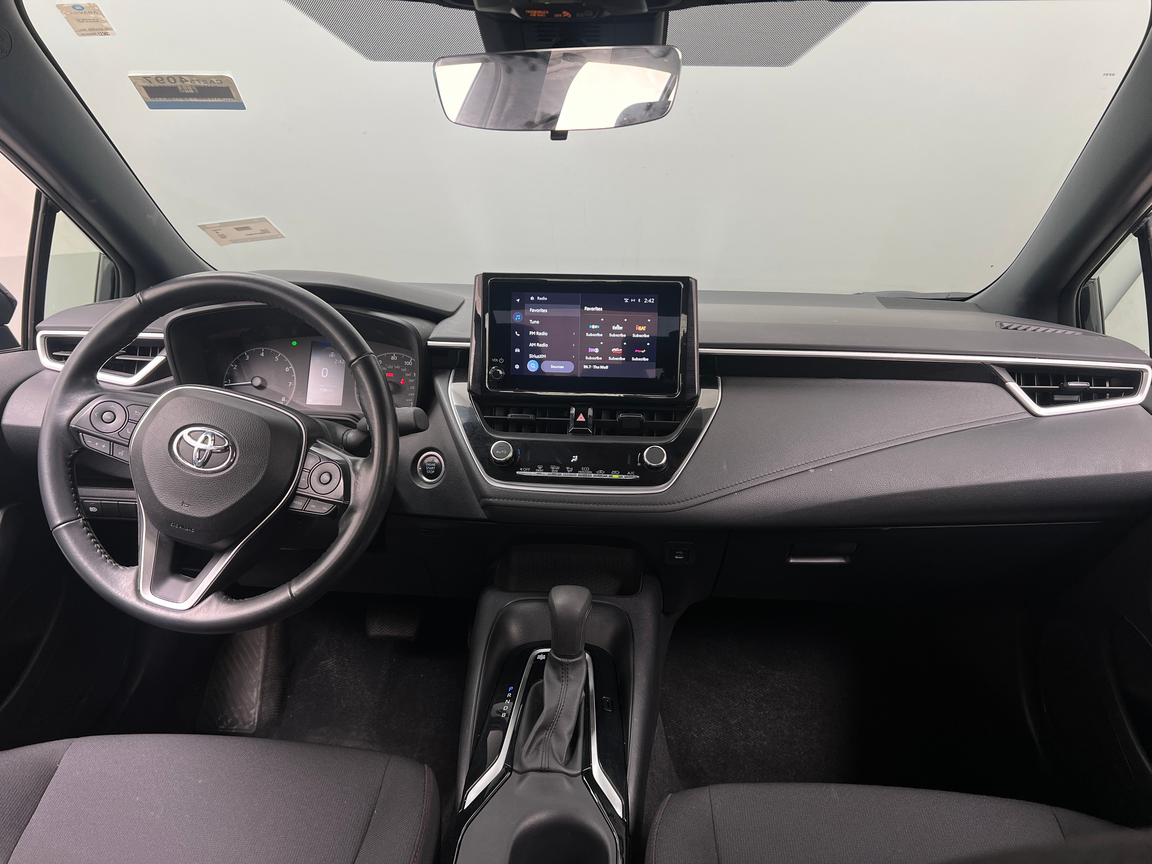 2023 Toyota Corolla SE 3