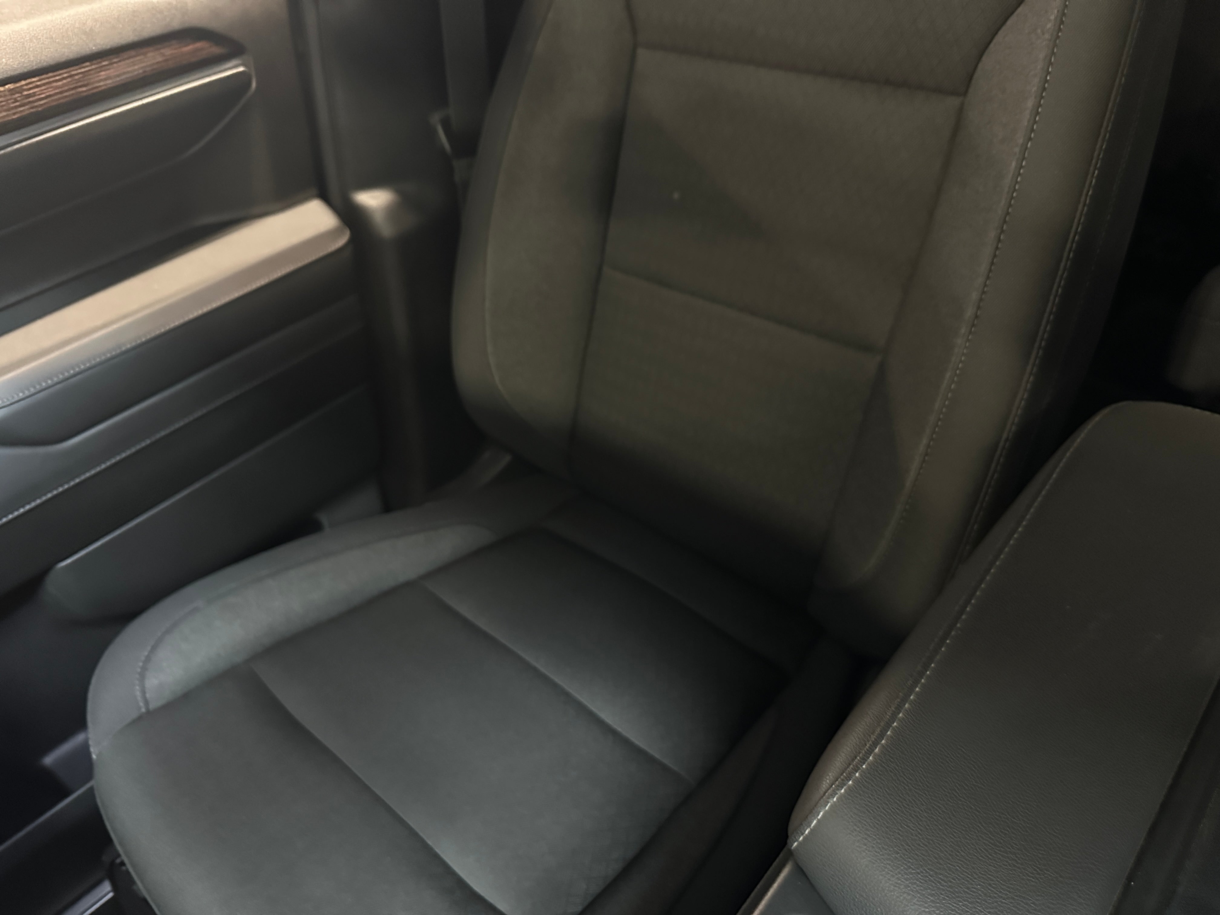 2024 GMC Sierra 1500 Elevation 2