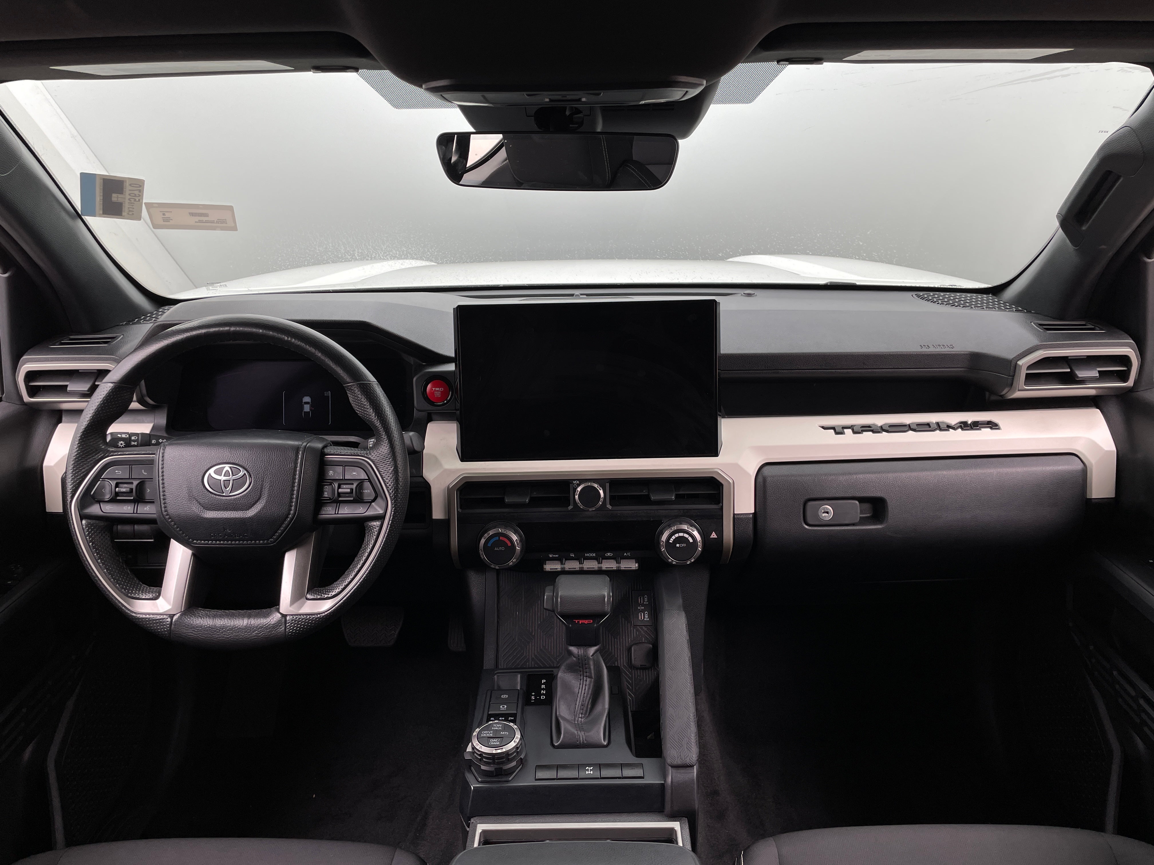 2024 Toyota Tacoma TRD Off-Road 3