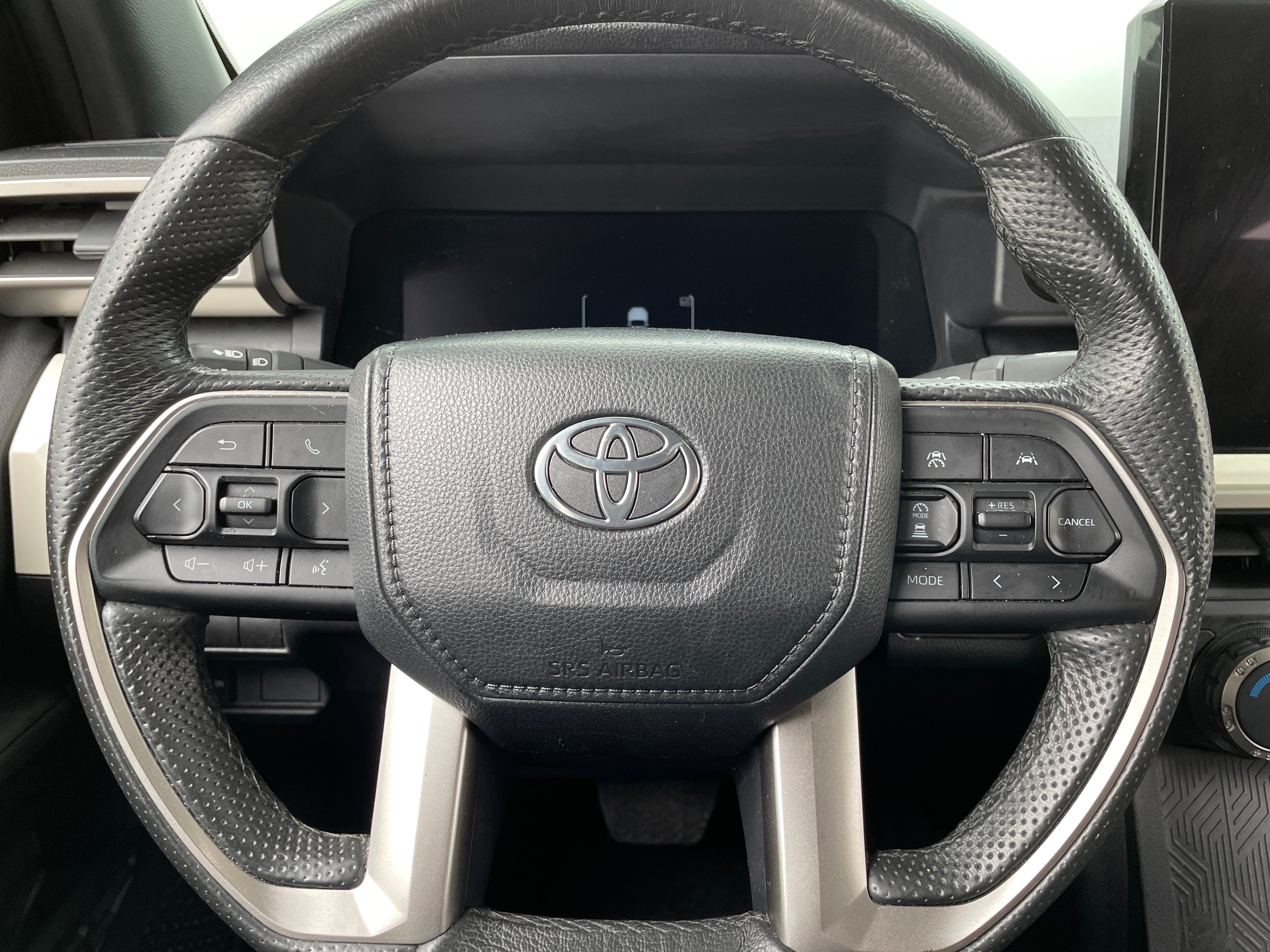 2024 Toyota Tacoma TRD Off-Road 5