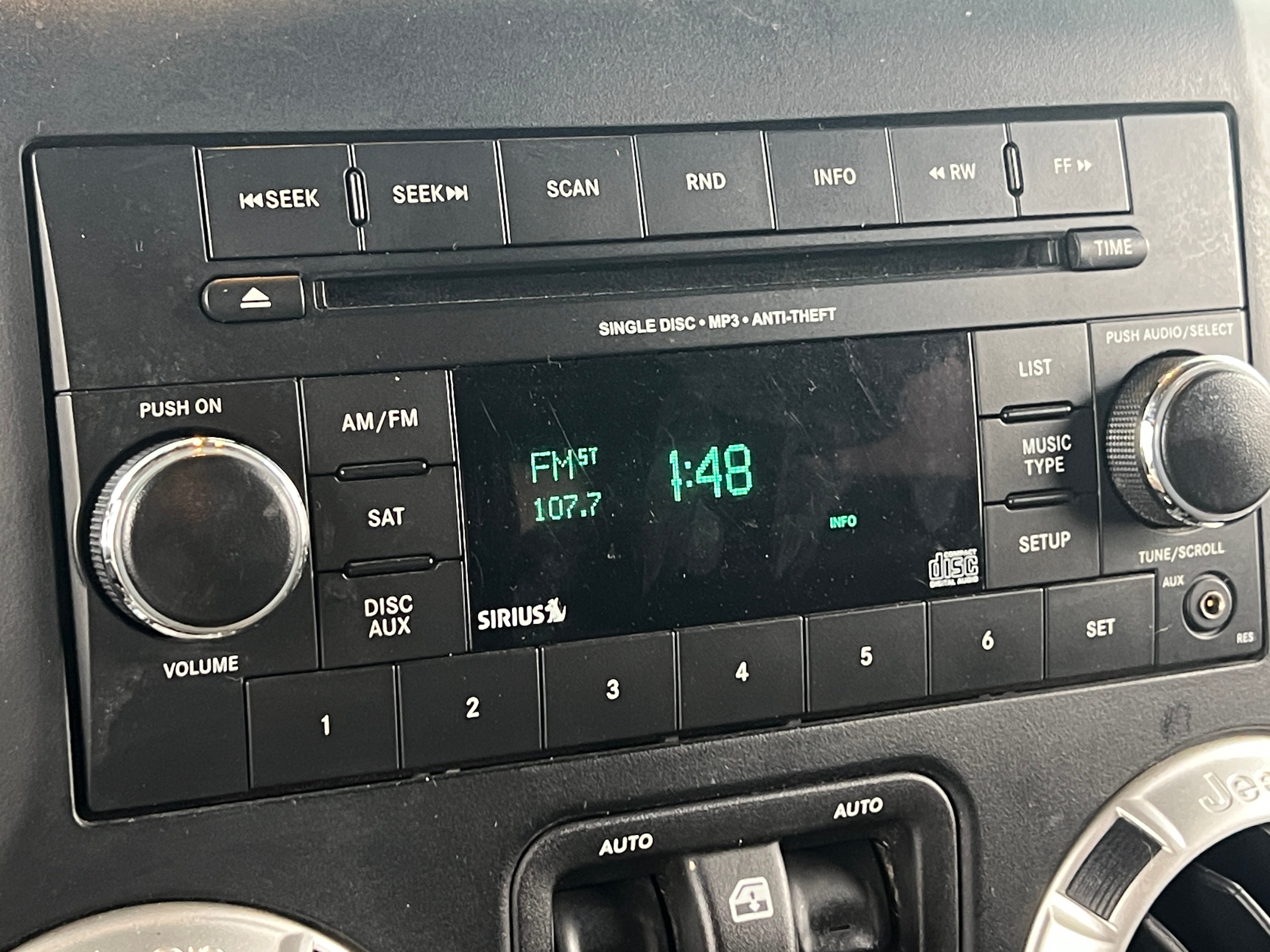 2017 Jeep Wrangler Sahara 4