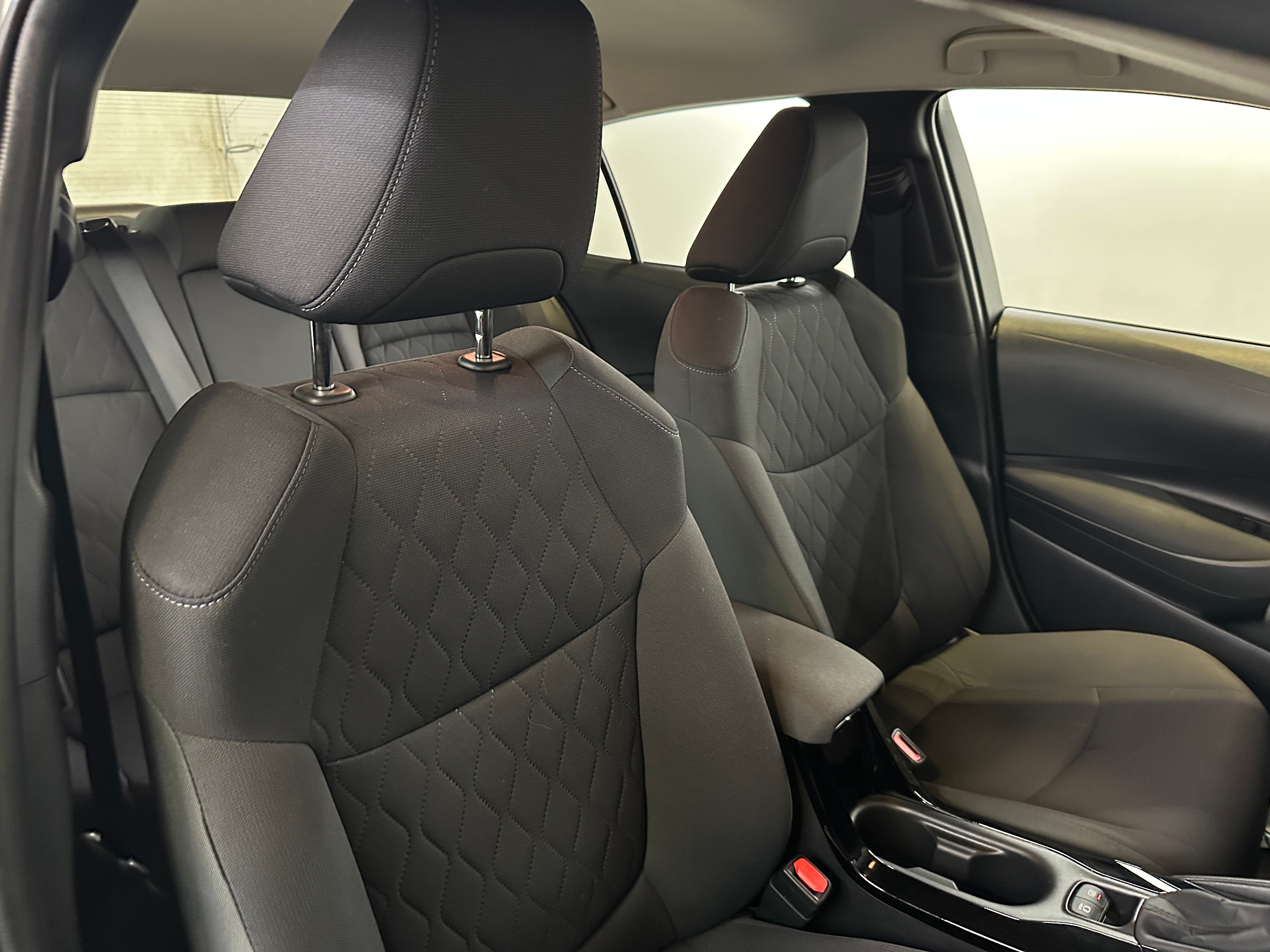 2020 Toyota Corolla LE 2