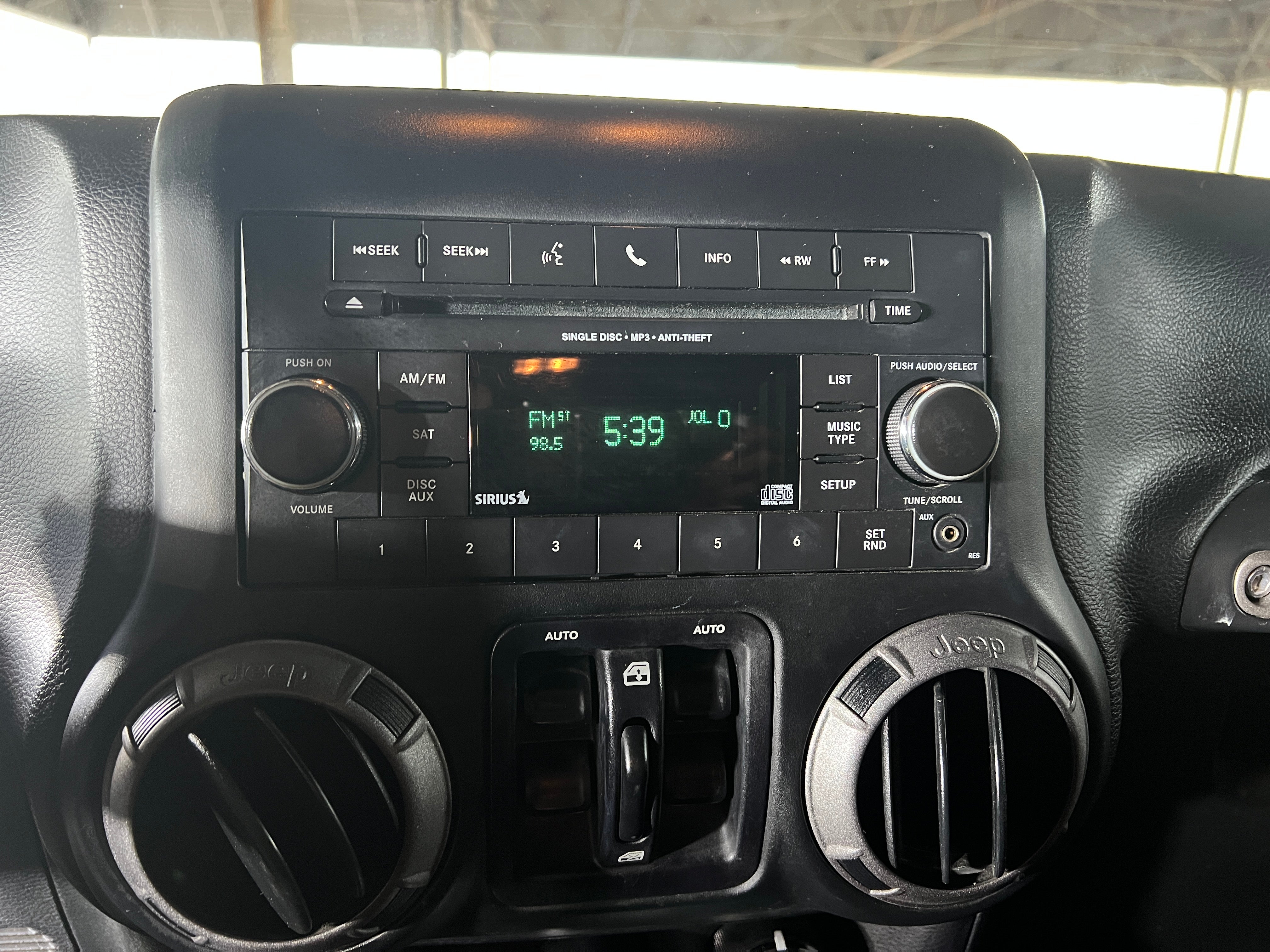 2017 Jeep Wrangler Unlimited Sport S 4