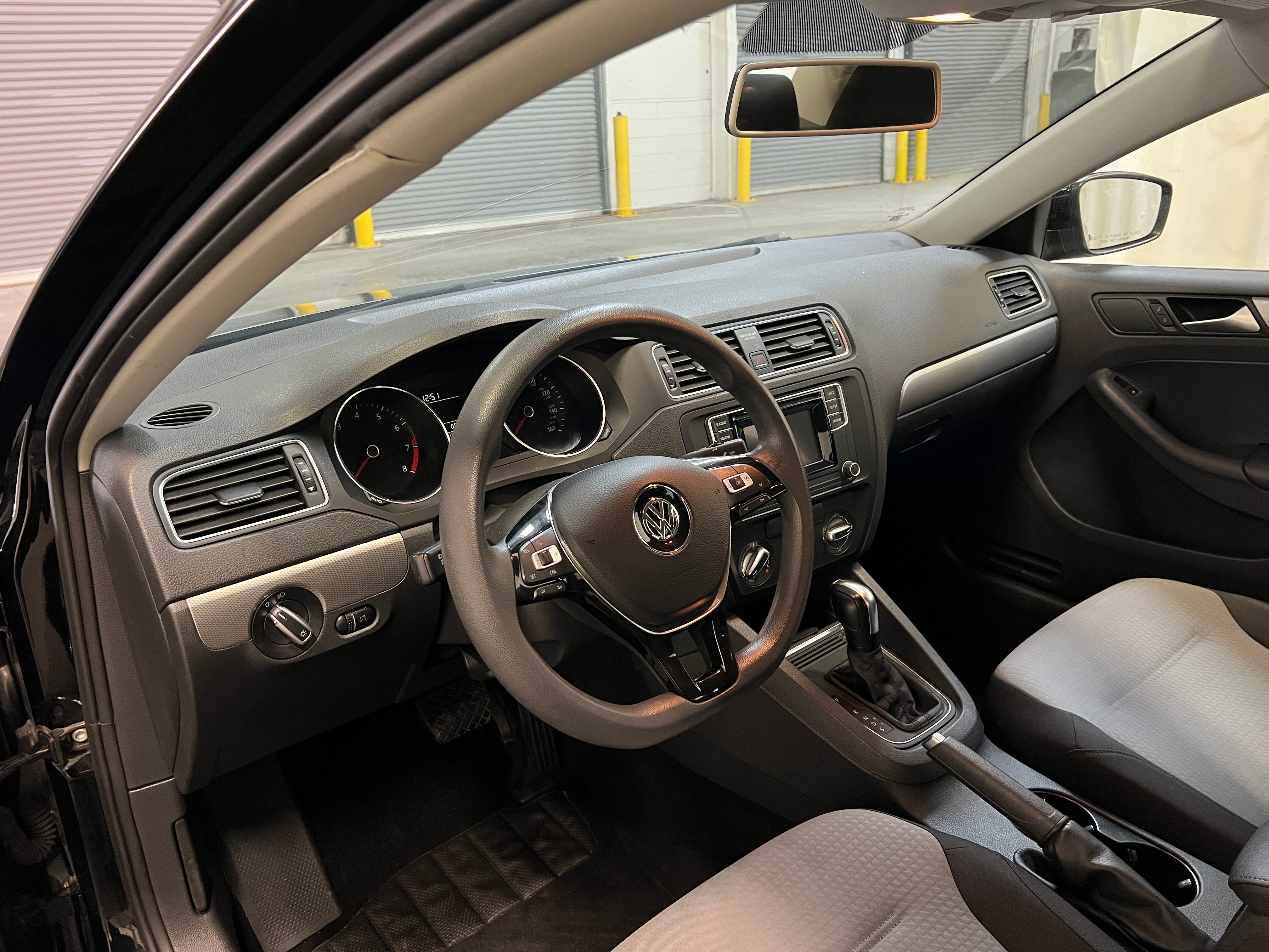 2017 Volkswagen Jetta S 3
