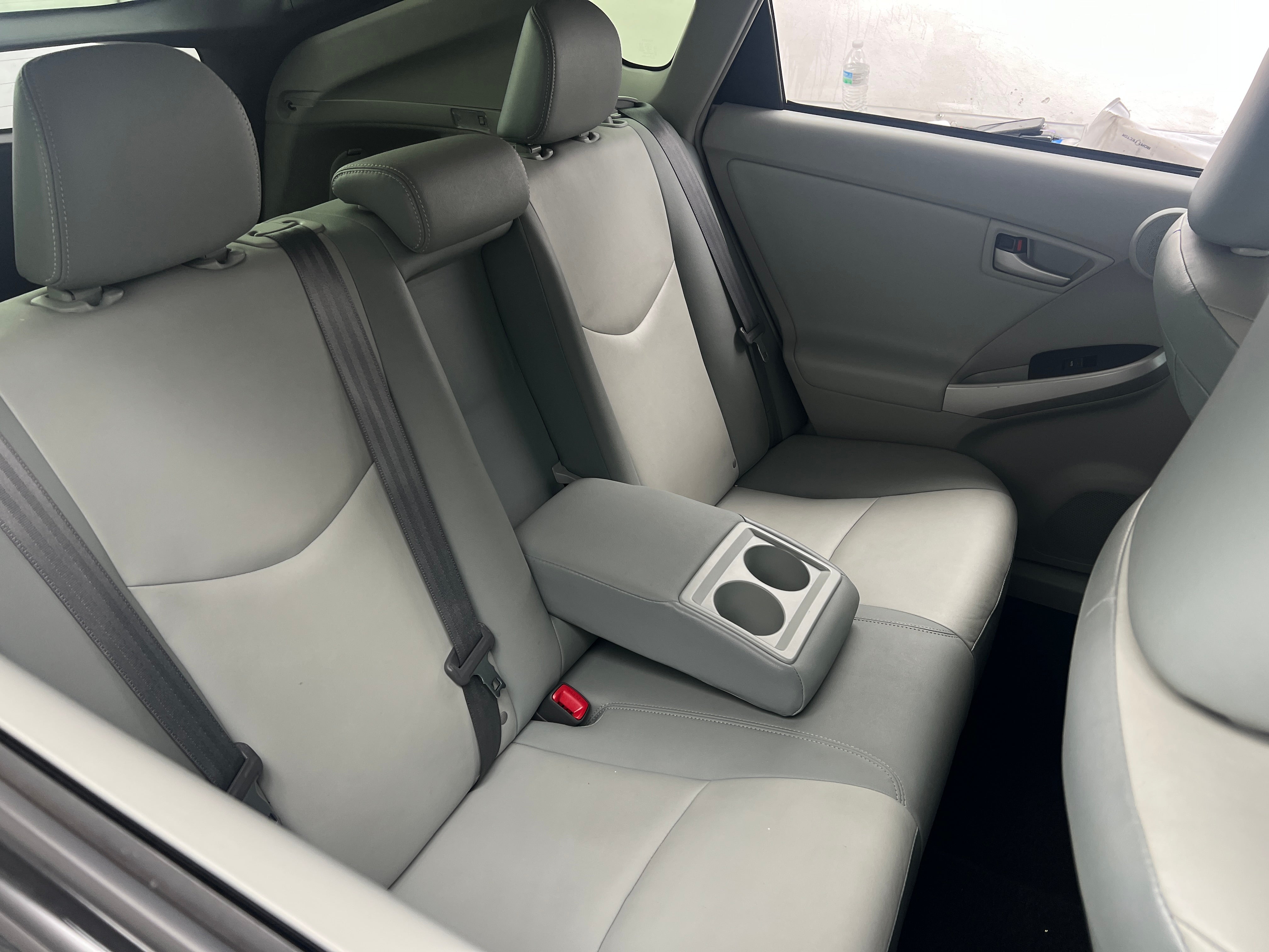 2015 Toyota Prius Four 6