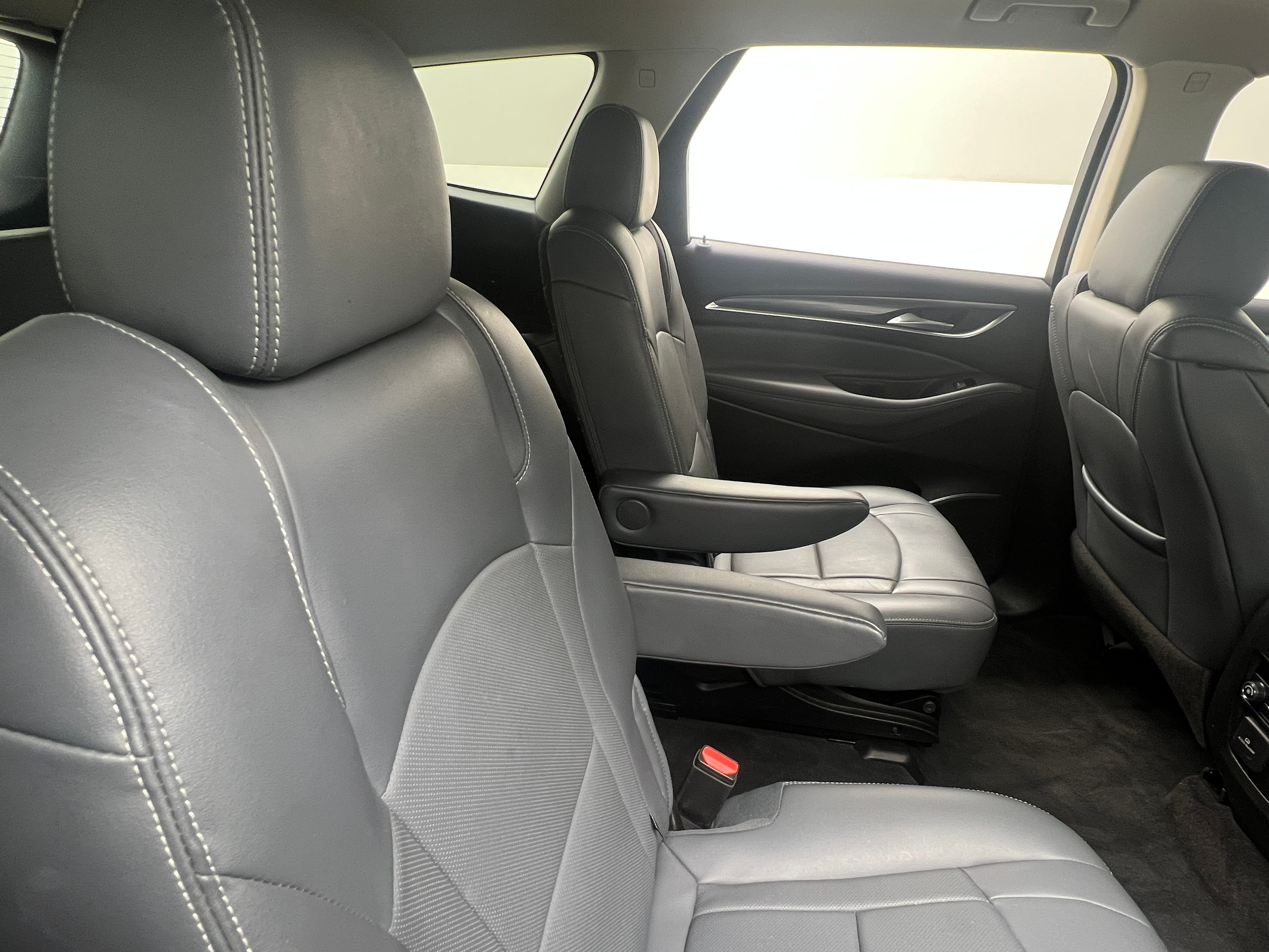 2021 Buick Enclave Essence 5