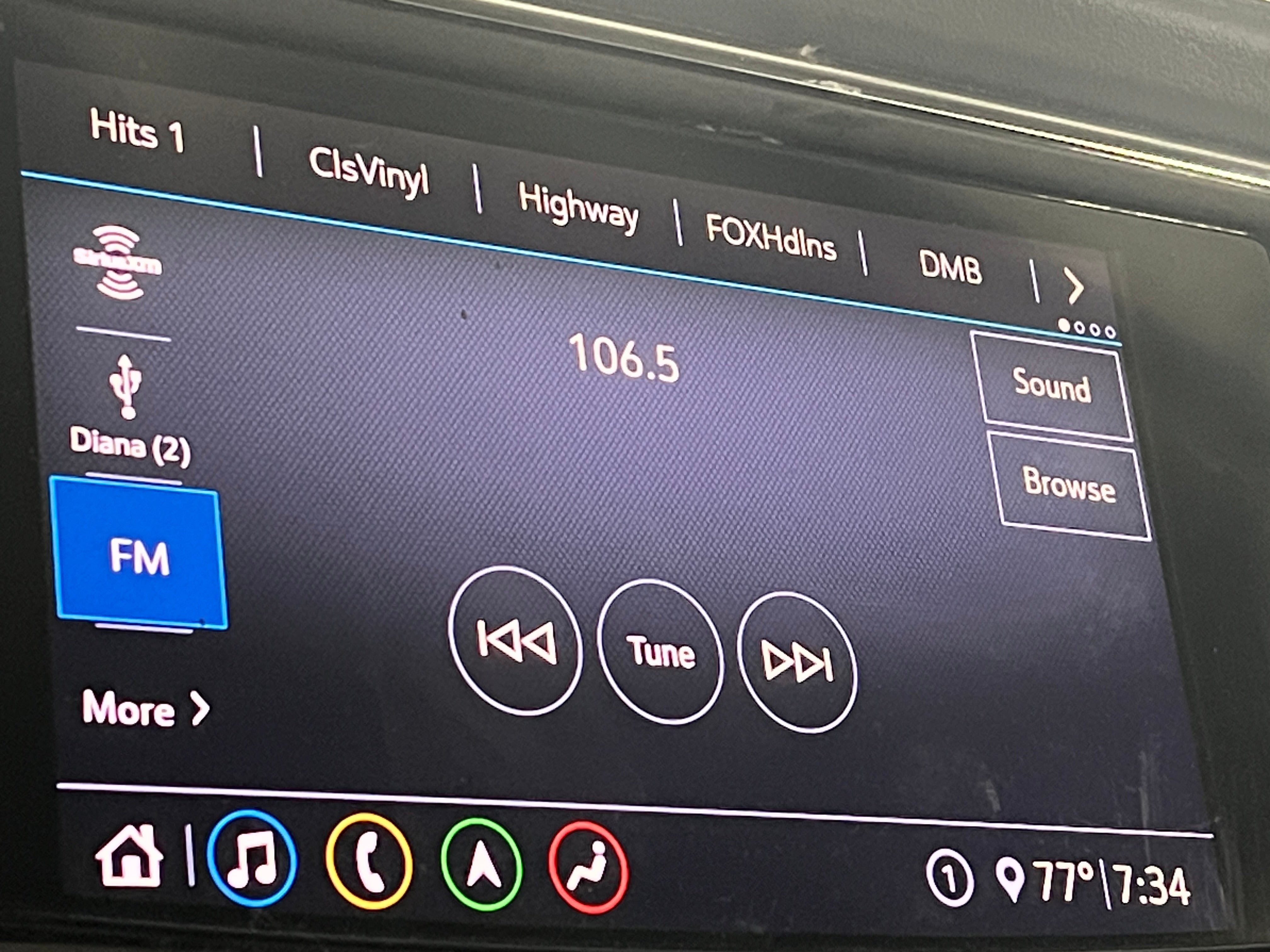 2021 Buick Enclave Essence 3