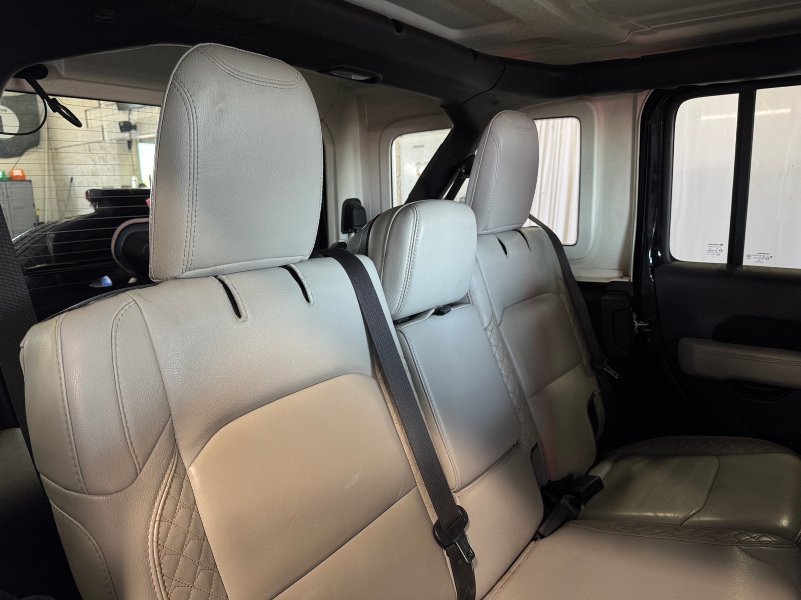 Thumbnail: 2022 Jeep Wrangler - 5