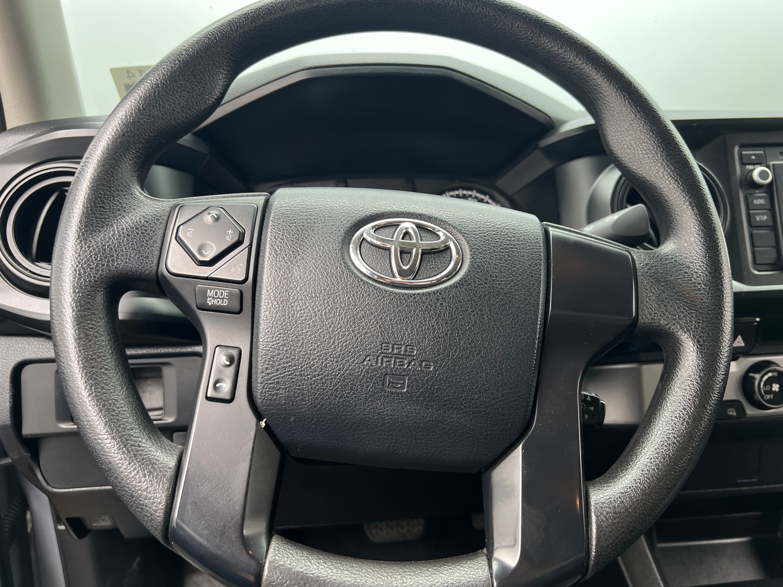 Thumbnail: 2016 Toyota Tacoma - 5