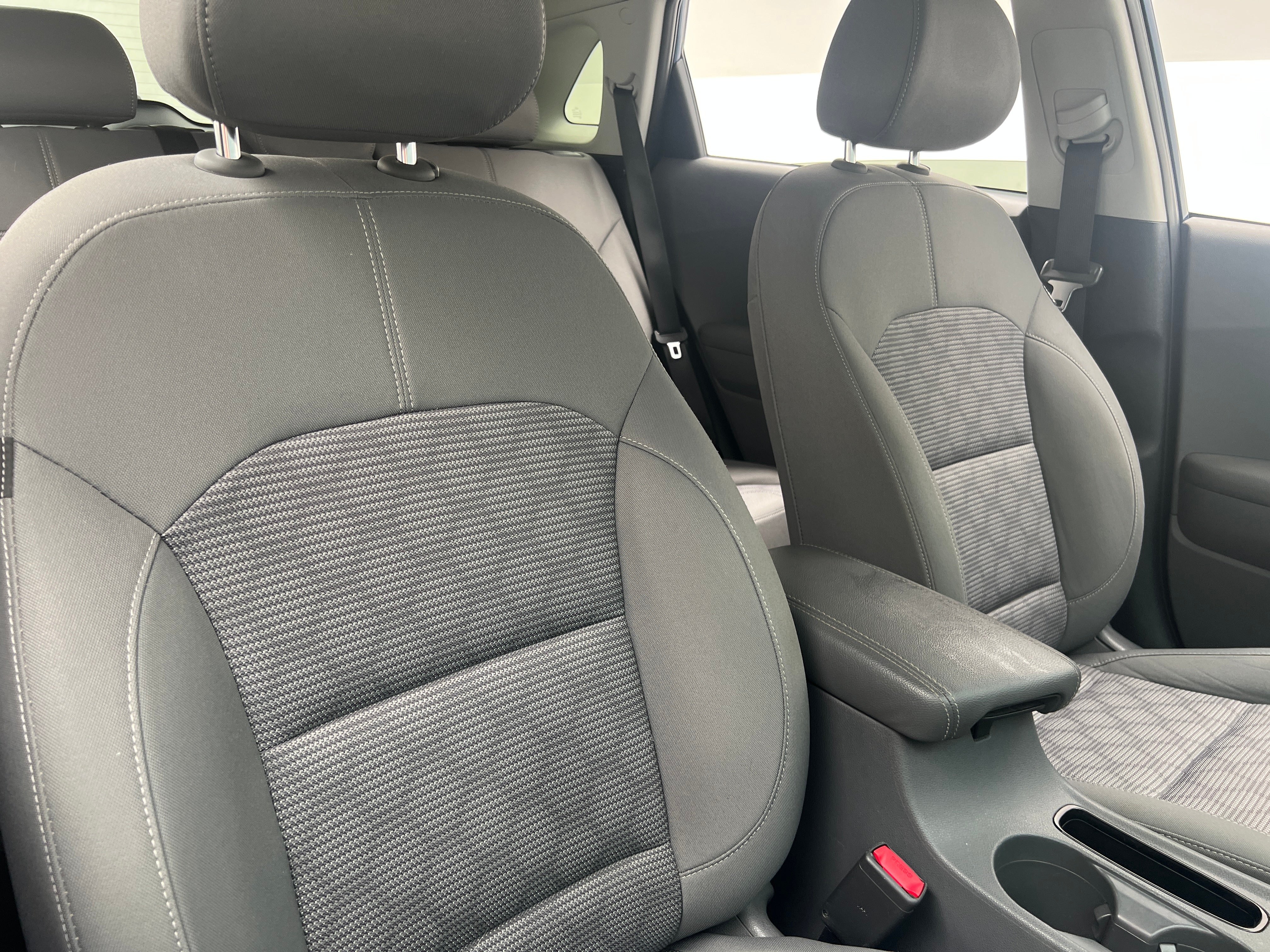 2020 Kia Niro LX 2