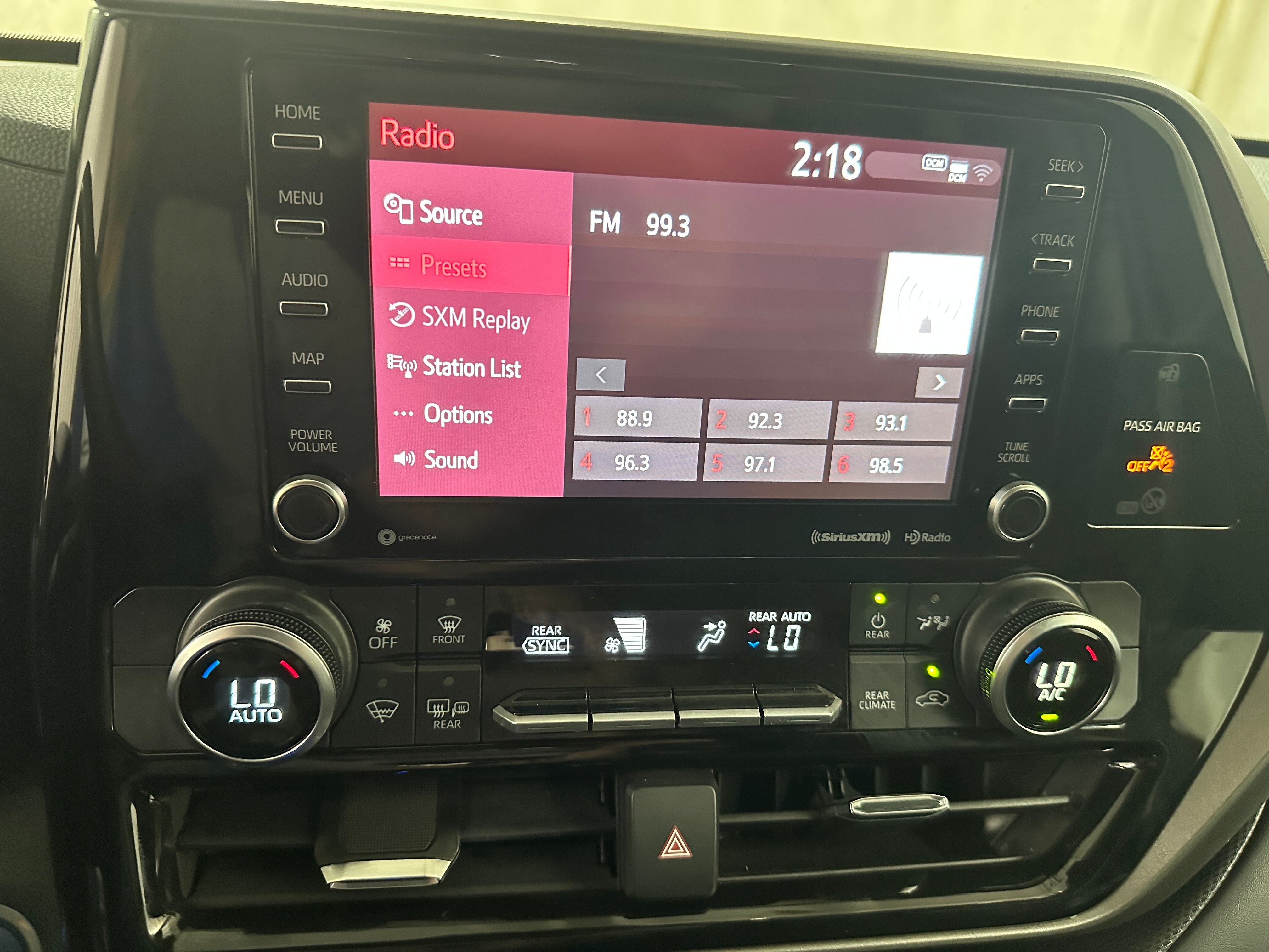 2021 Toyota Highlander LE 4