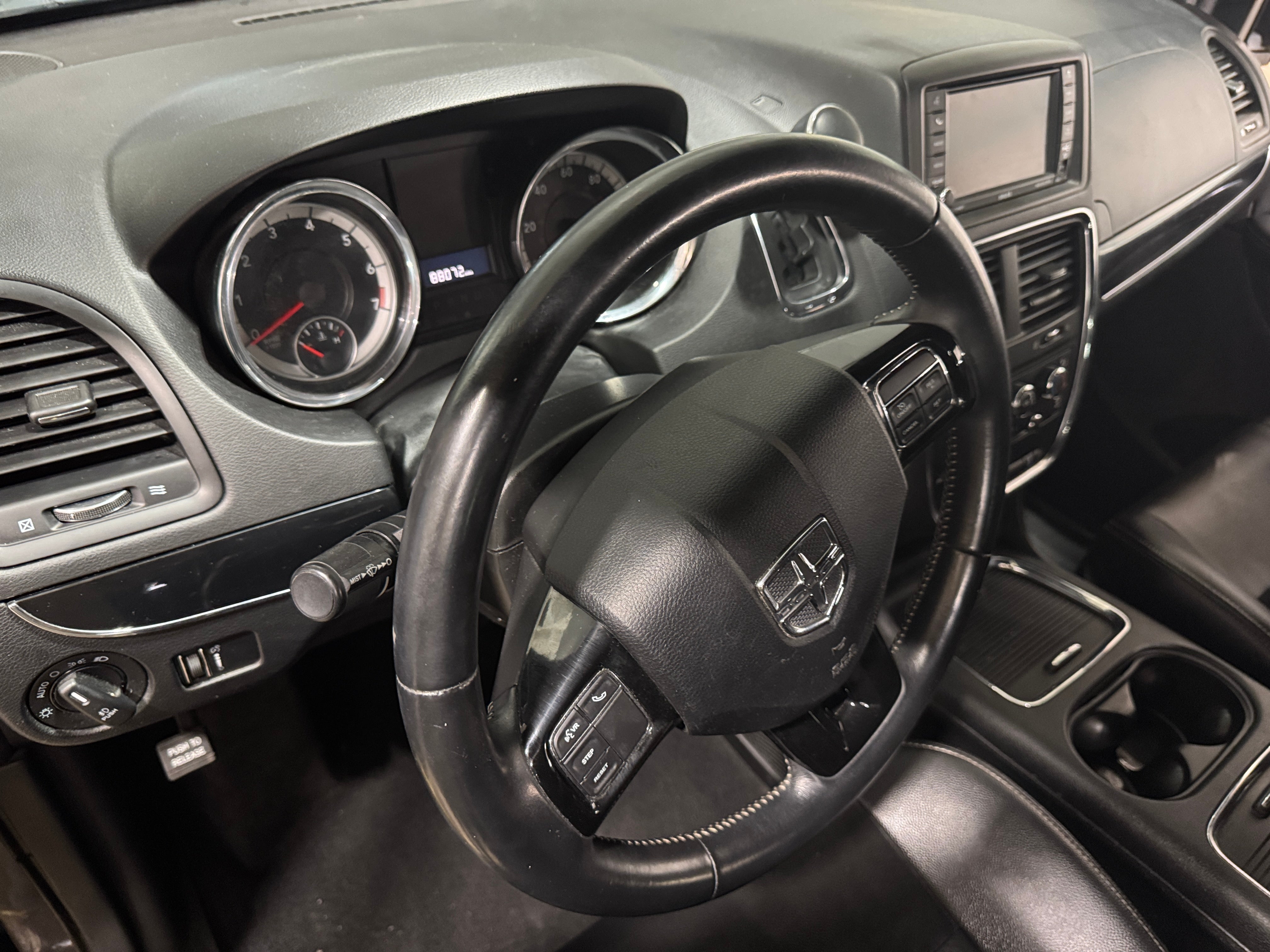 2017 Dodge Grand Caravan SXT 2