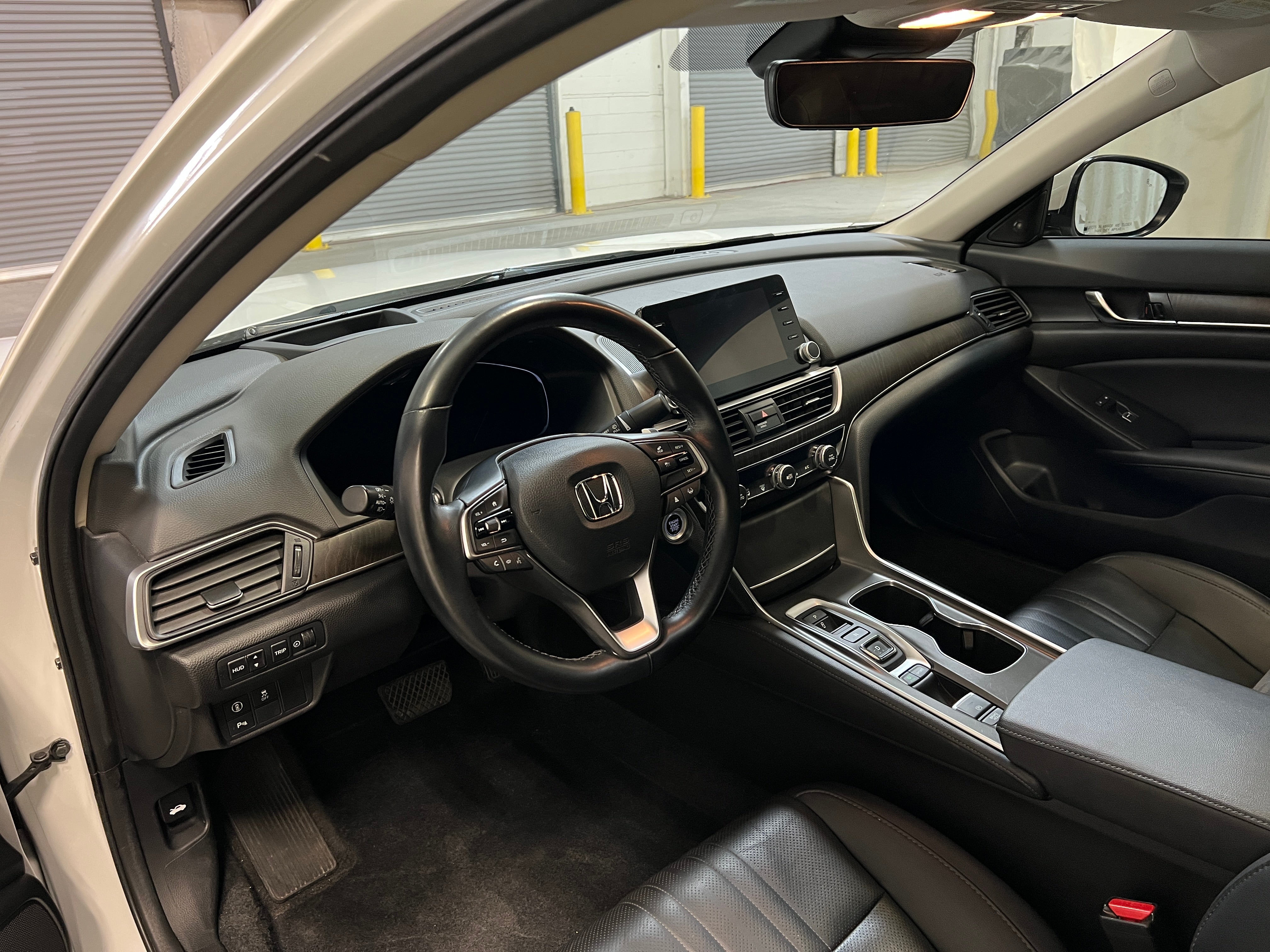 2022 Honda Accord Touring 2